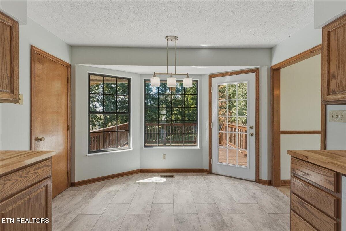 08-Kitchen - 9229 Hollander Lane, Knoxville, TN 37931, Knoxville