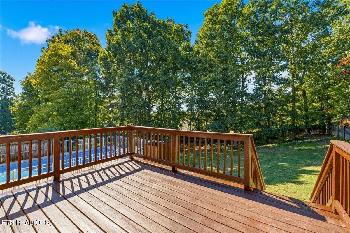 10-Deck - 9229 Hollander Lane, Knoxville, TN 37931, Knoxville