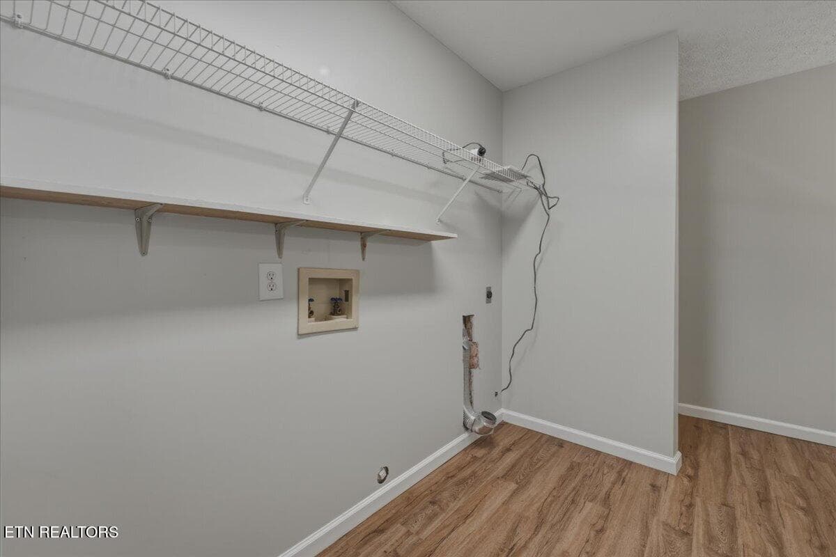 34-Laundry _ Full Bath - 9229 Hollander Lane, Knoxville, TN 37931, Knoxville