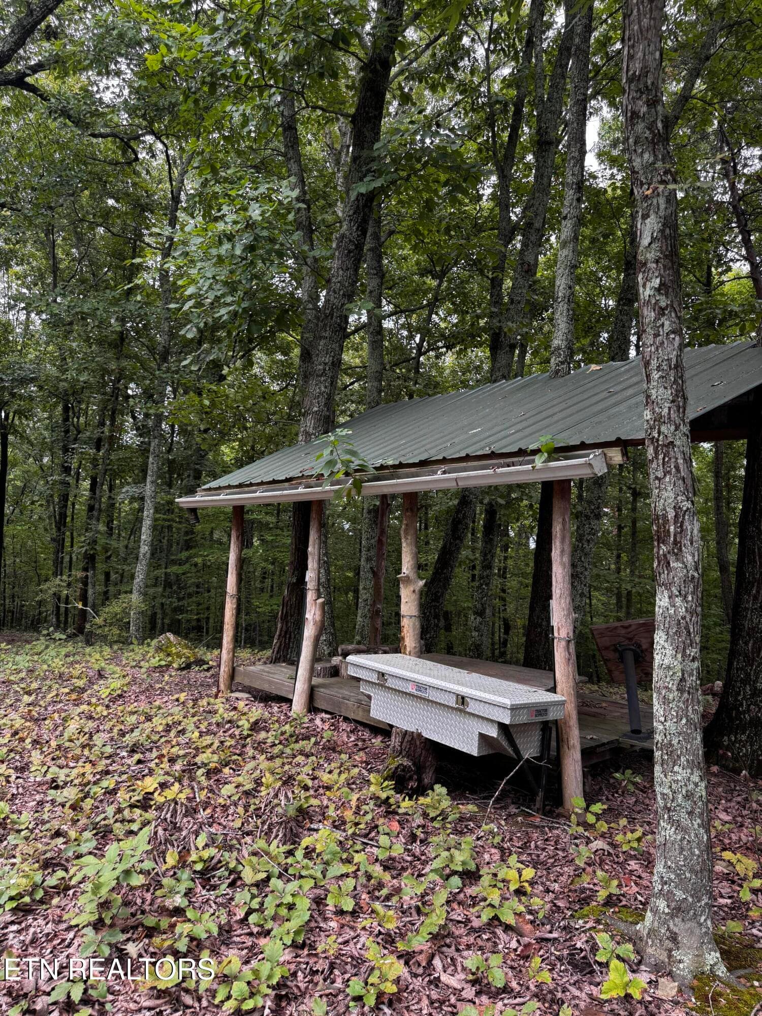overlook shelter spot - Decatur Hwy, Kingston, TN 37763