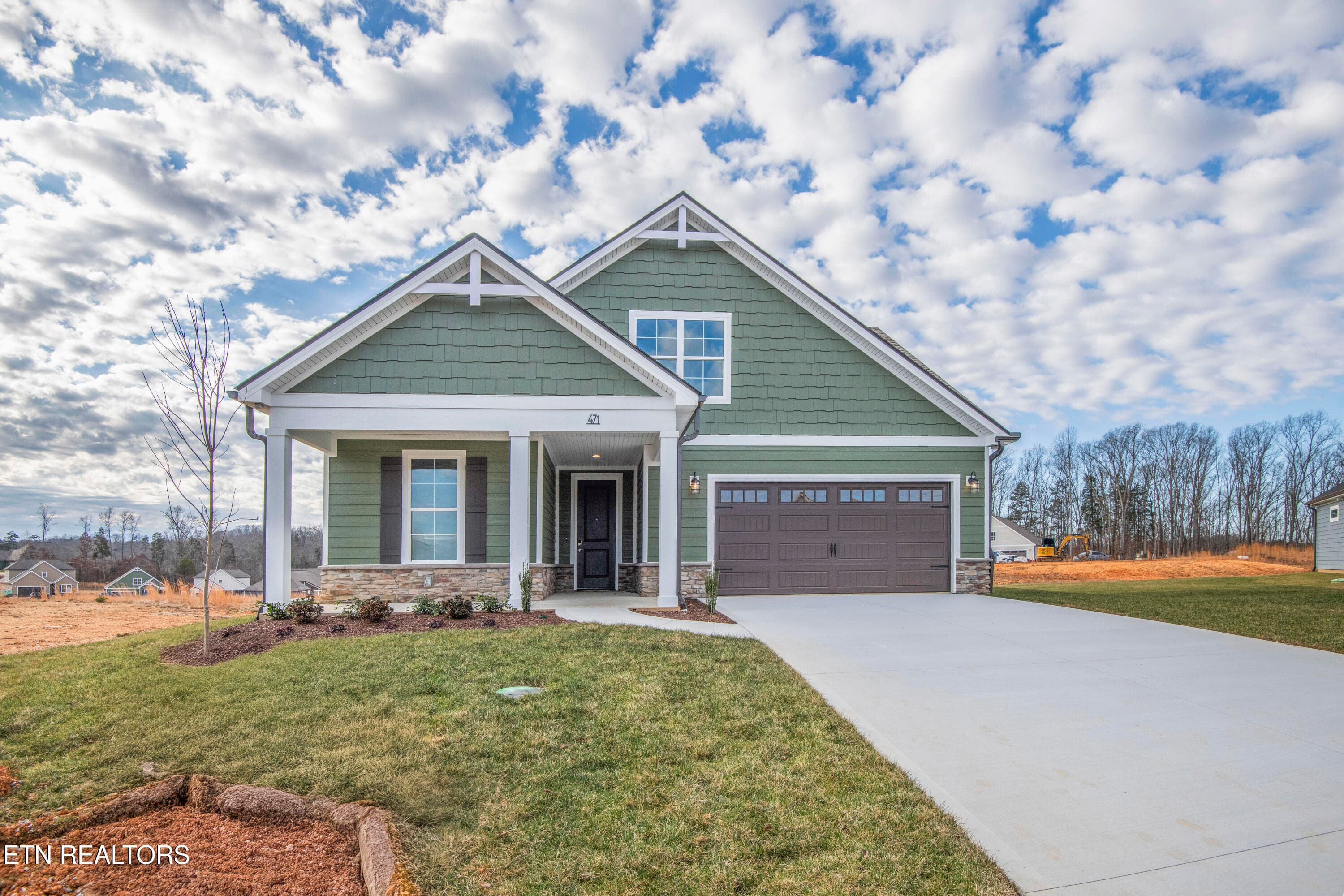 471 Trillium Tr, Lenoir City, TN 37771