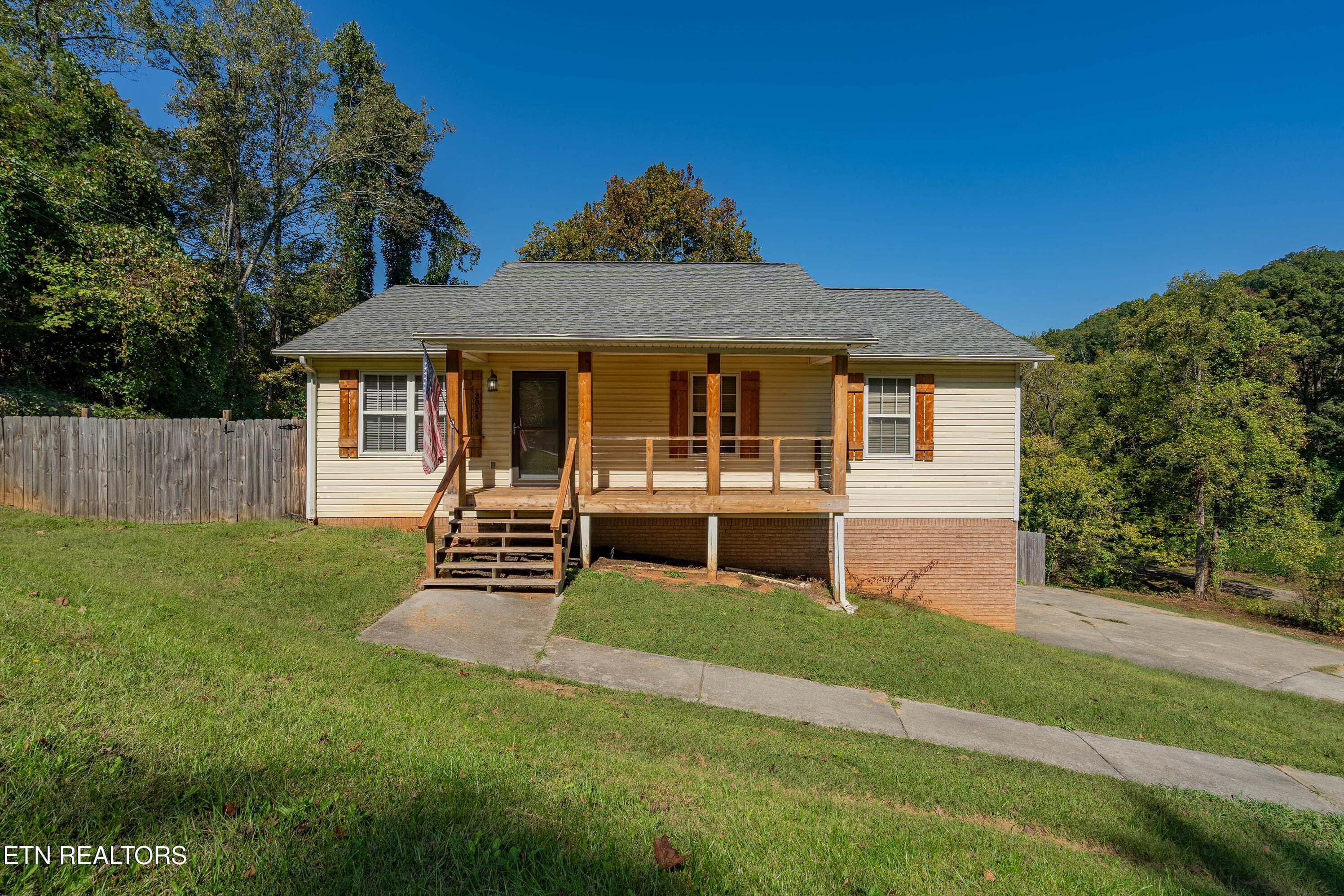 3824 Isaac Ave, Morristown, TN 37814
