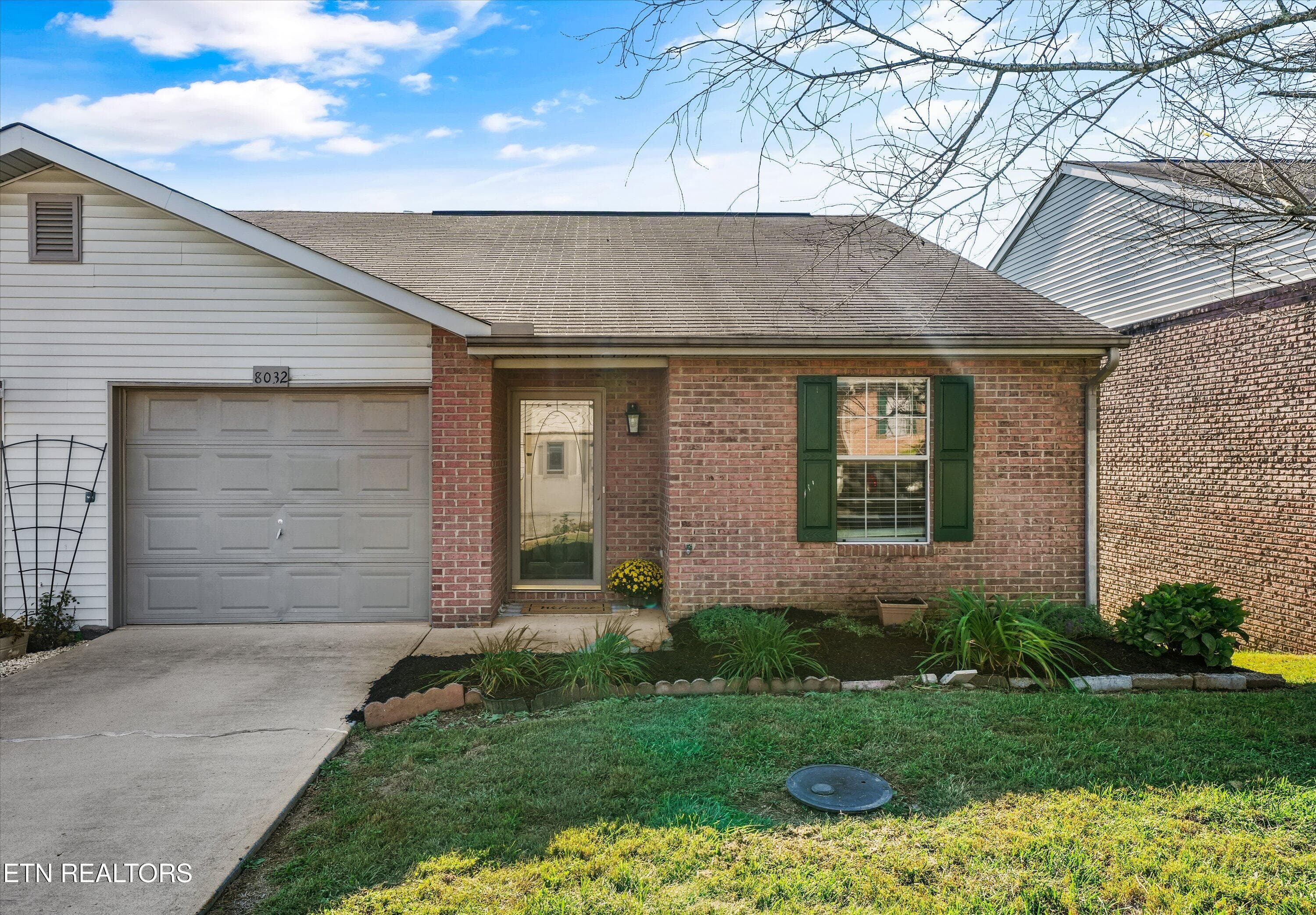 8032 Stablegate Way, Powell, TN 37849