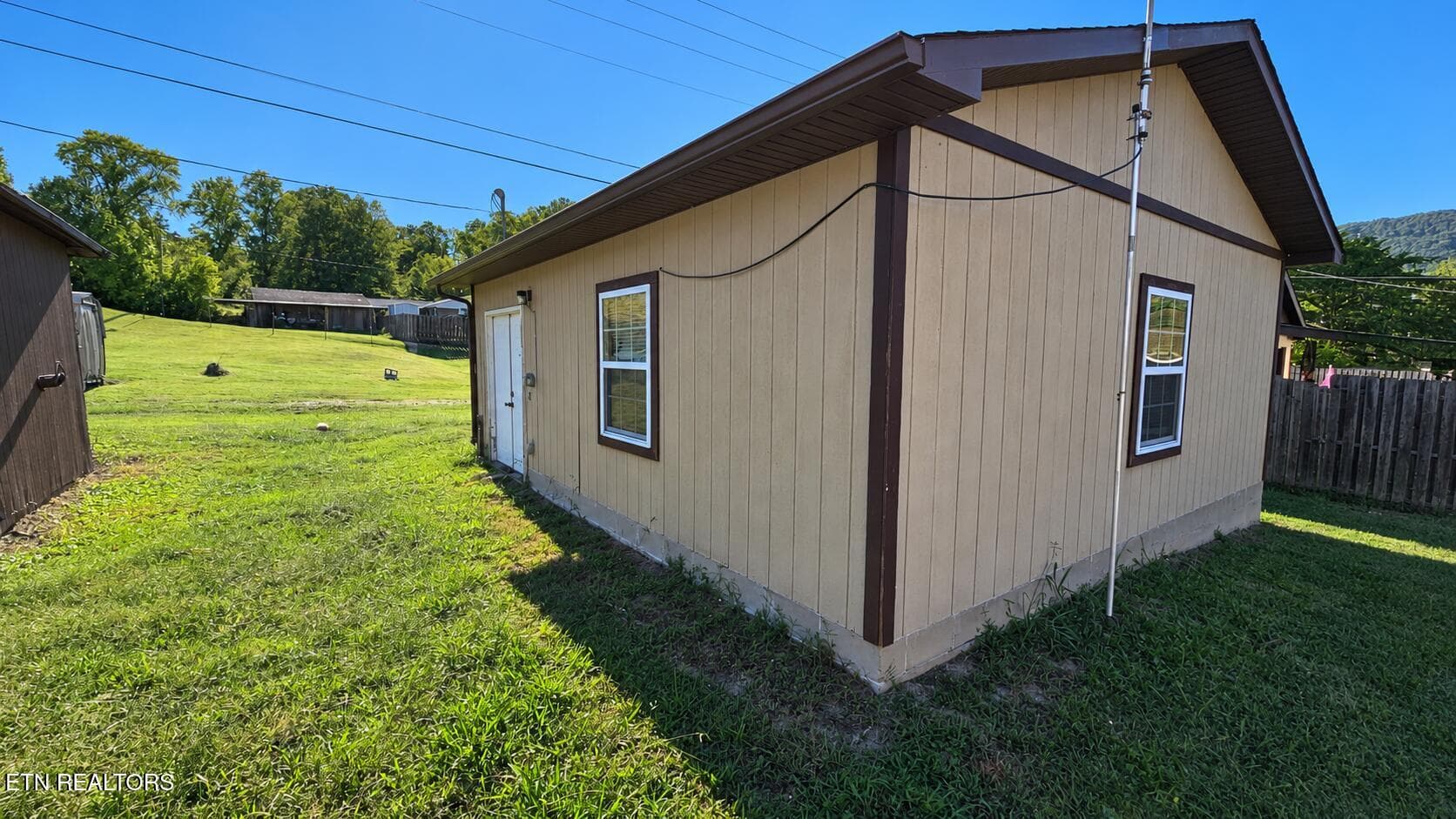 file_000000000a10820c97c12a6a32e456ad - 211 Meadowview Drive, Harriman, TN 37748