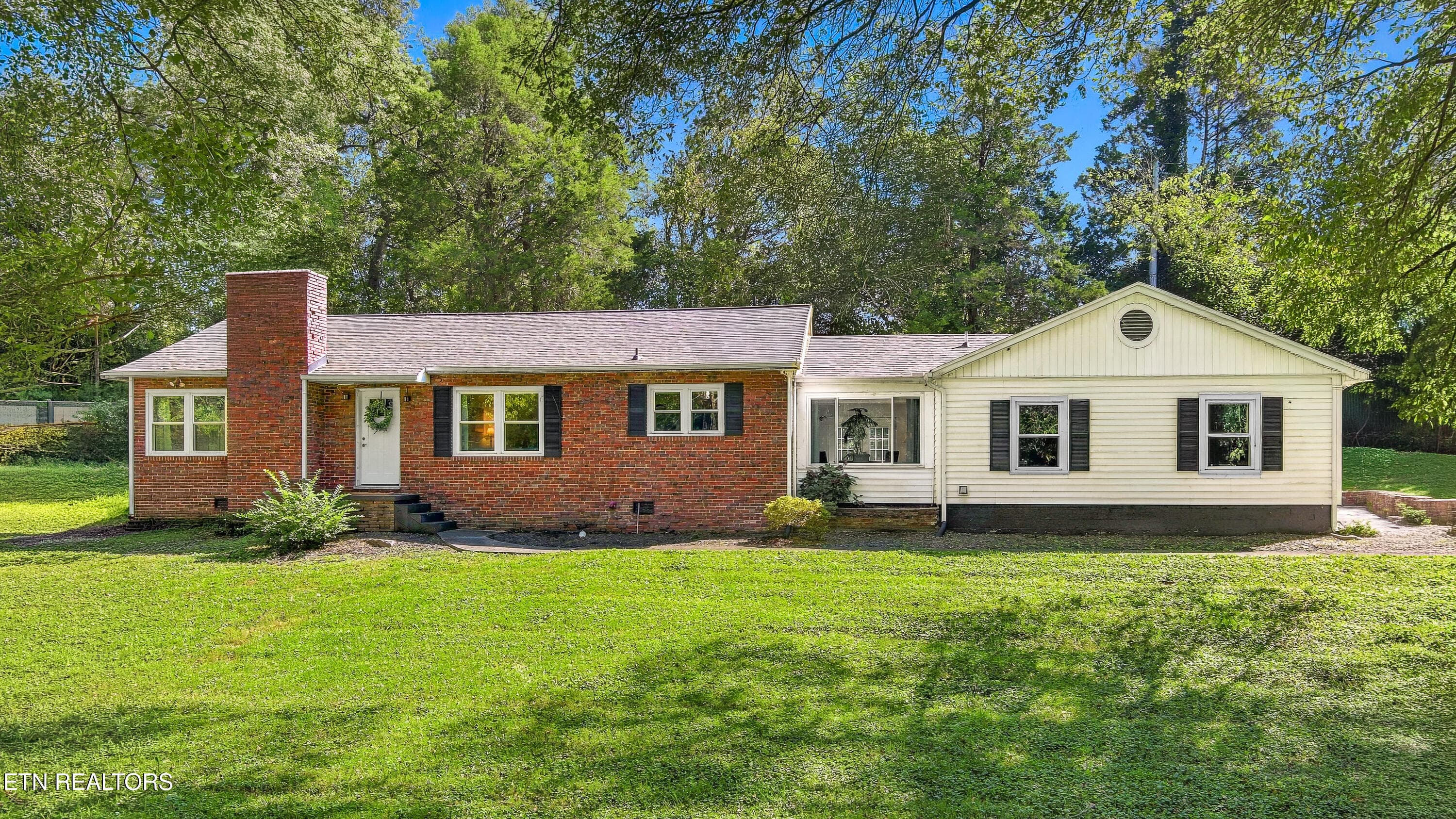 5801 Holston Hills Rd, Knoxville, TN 37914
