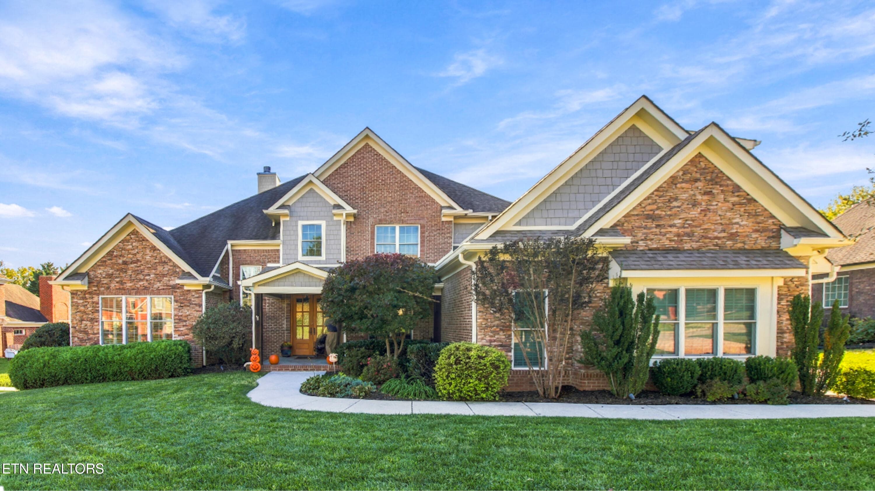 723 Bayshore Rd, Knoxville, TN 37934