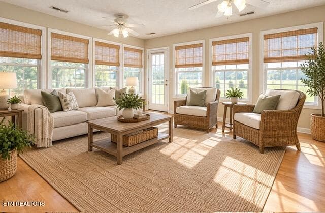 AI assisted sunroom - 431 Black Oak Rd, Clinton, TN 37716, Clinton