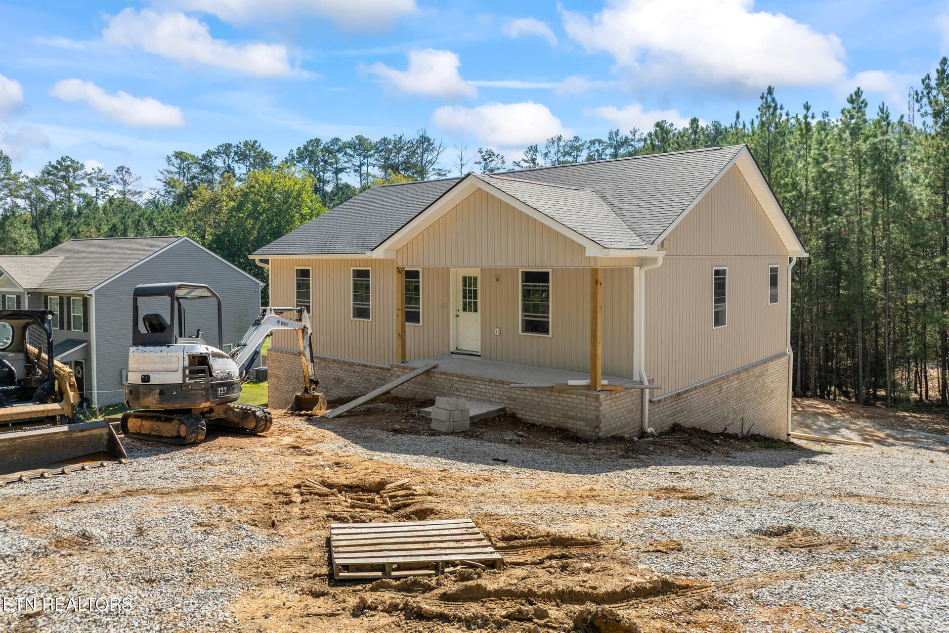 646 High Point Orchard Rd, Kingston, TN 37763