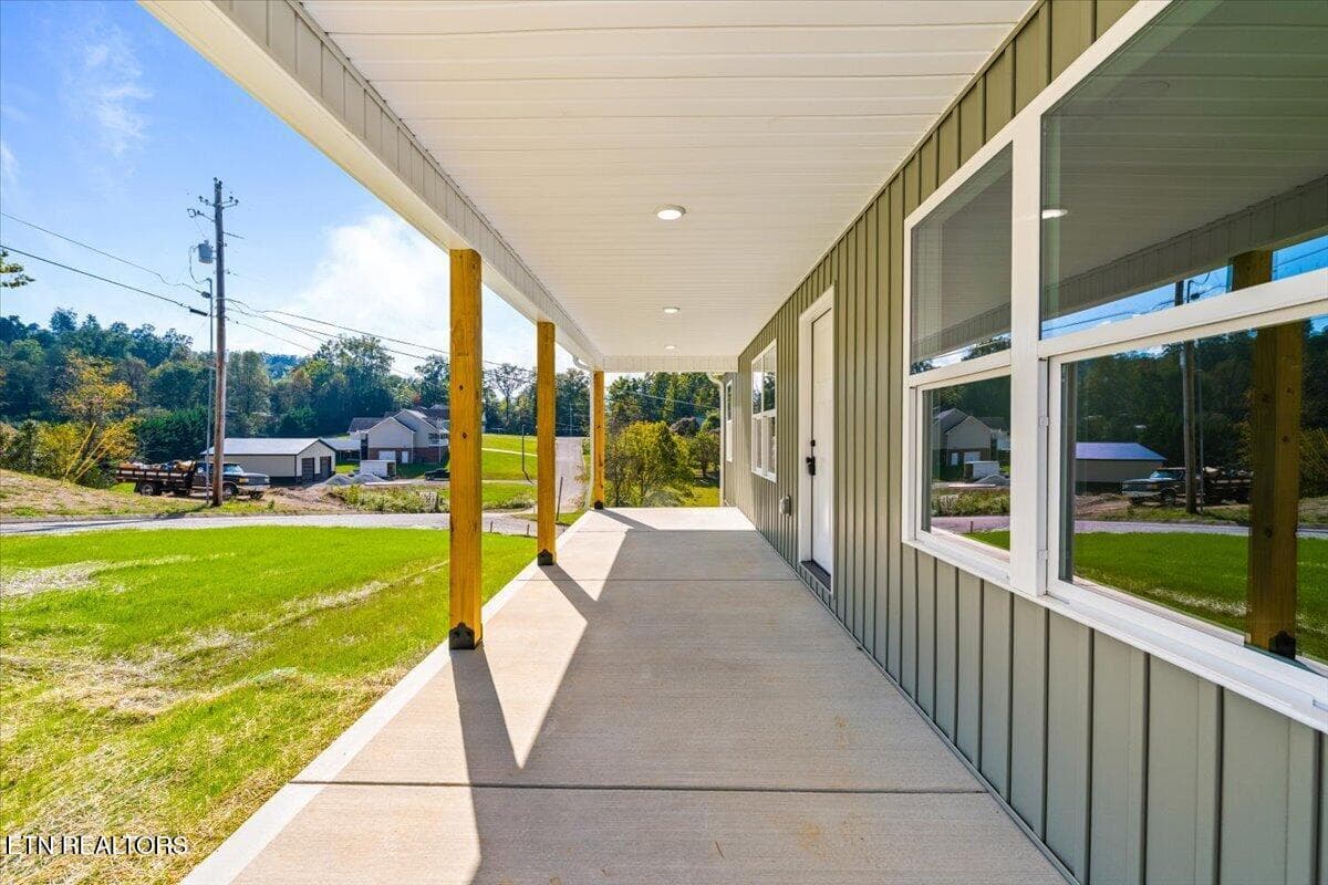 14-Storm Ln - 172 Storm Lane, Jacksboro, TN 37757