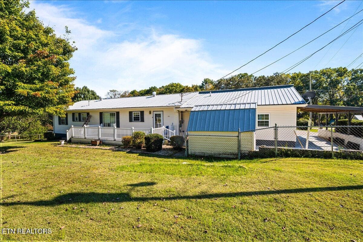 08-318 Springfield Dr - 318 Springfield Drive, LaFollette, TN 37766