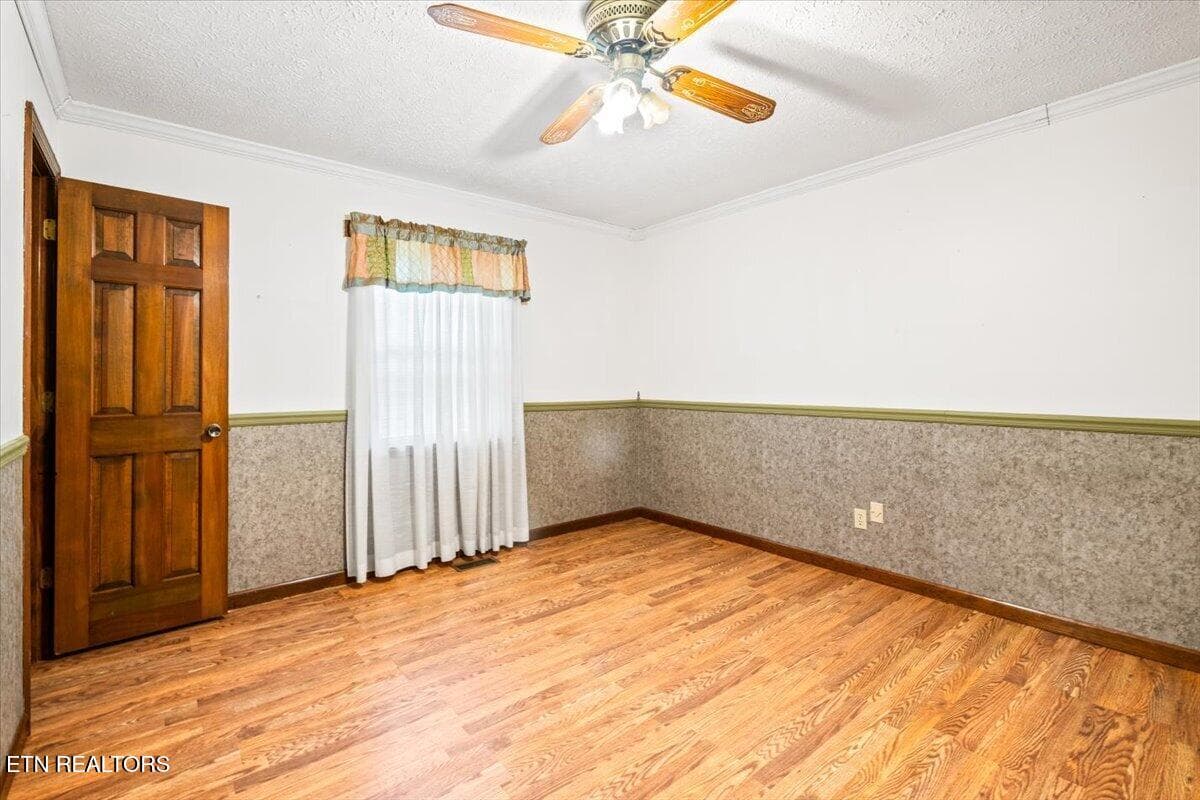 27-318 Springfield Dr - 318 Springfield Drive, LaFollette, TN 37766
