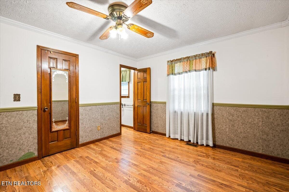 28-318 Springfield Dr - 318 Springfield Drive, LaFollette, TN 37766