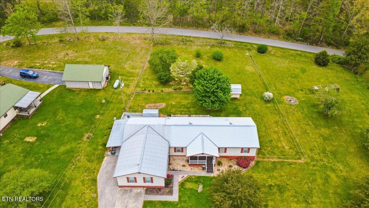 55-318 Springfield Dr - 318 Springfield Drive, LaFollette, TN 37766