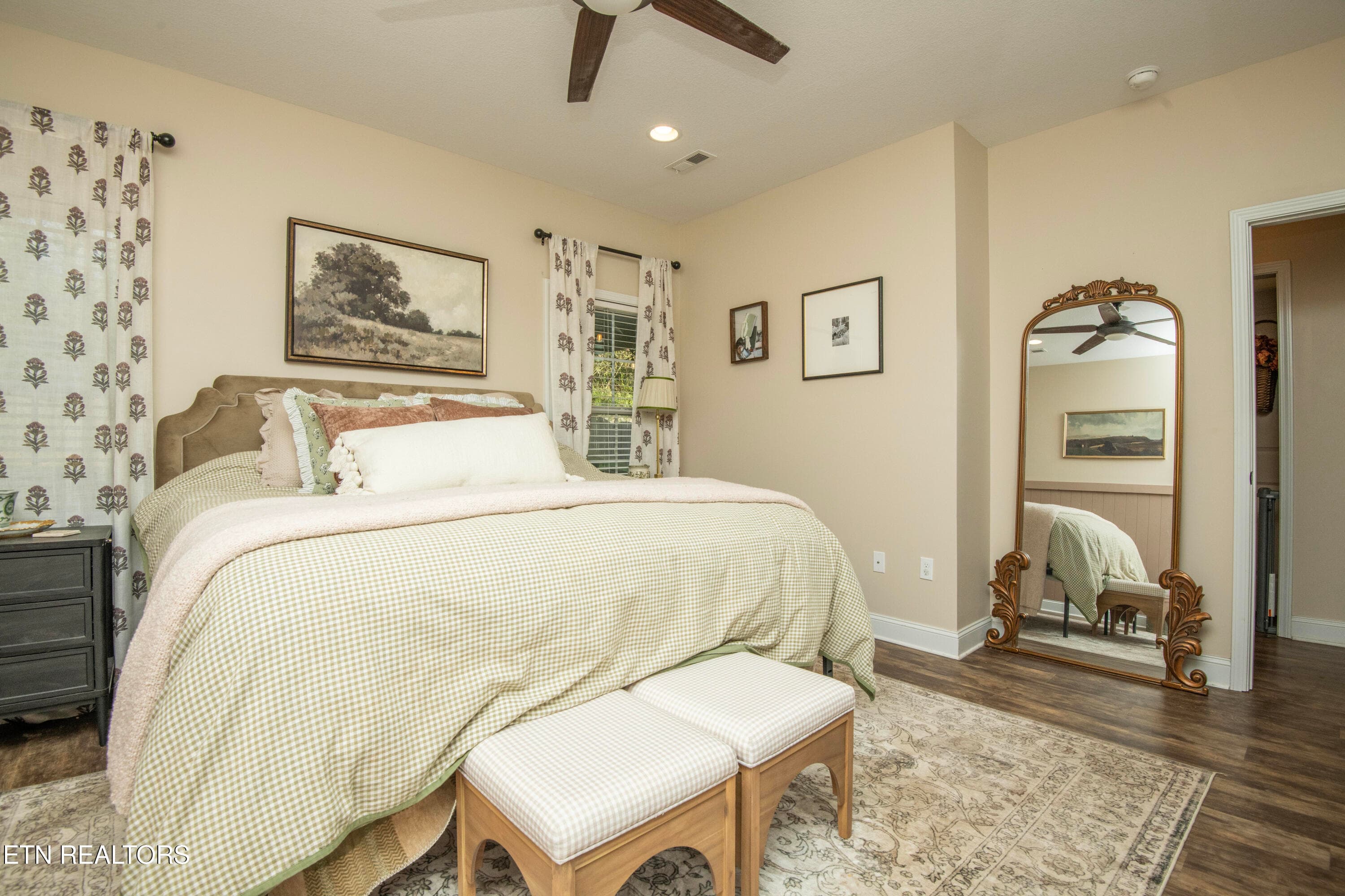 master bed 3 - 1147 Sky Top Lane, Powell, TN 37849