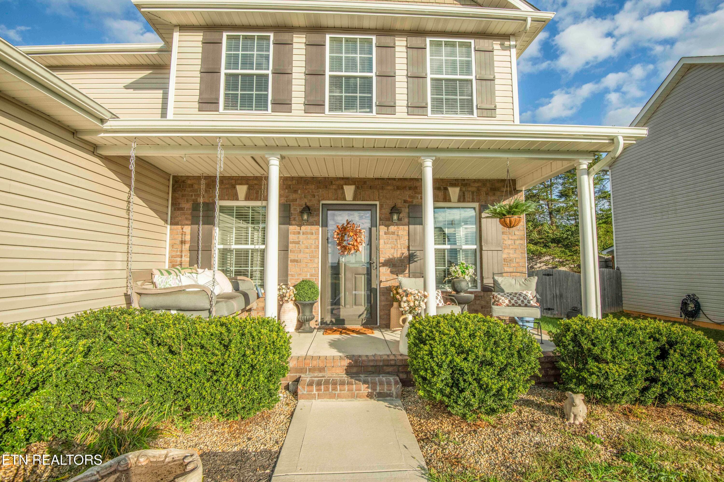 porch 1_1 - 1147 Sky Top Lane, Powell, TN 37849