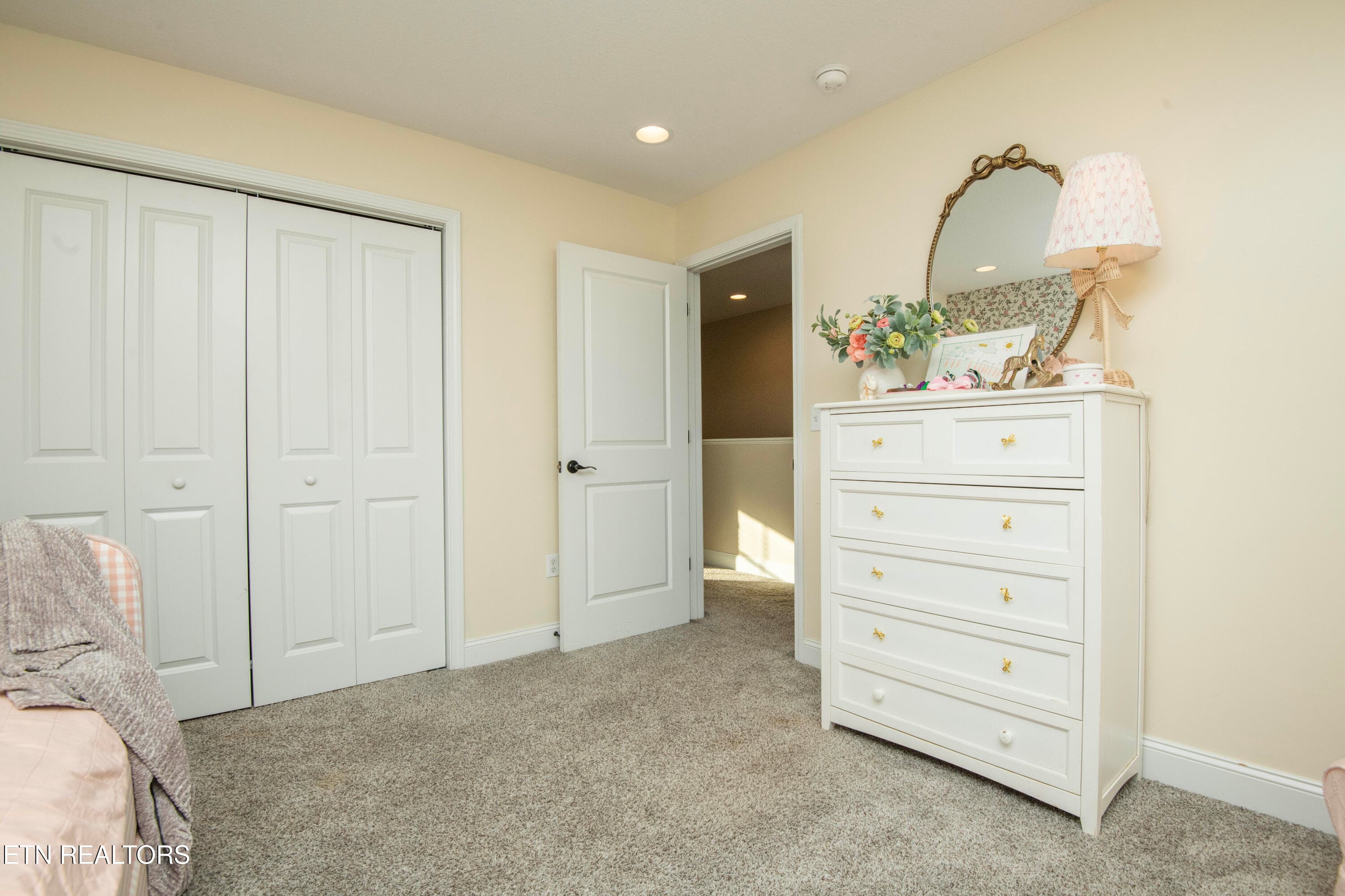 third bed 1 - 1147 Sky Top Lane, Powell, TN 37849