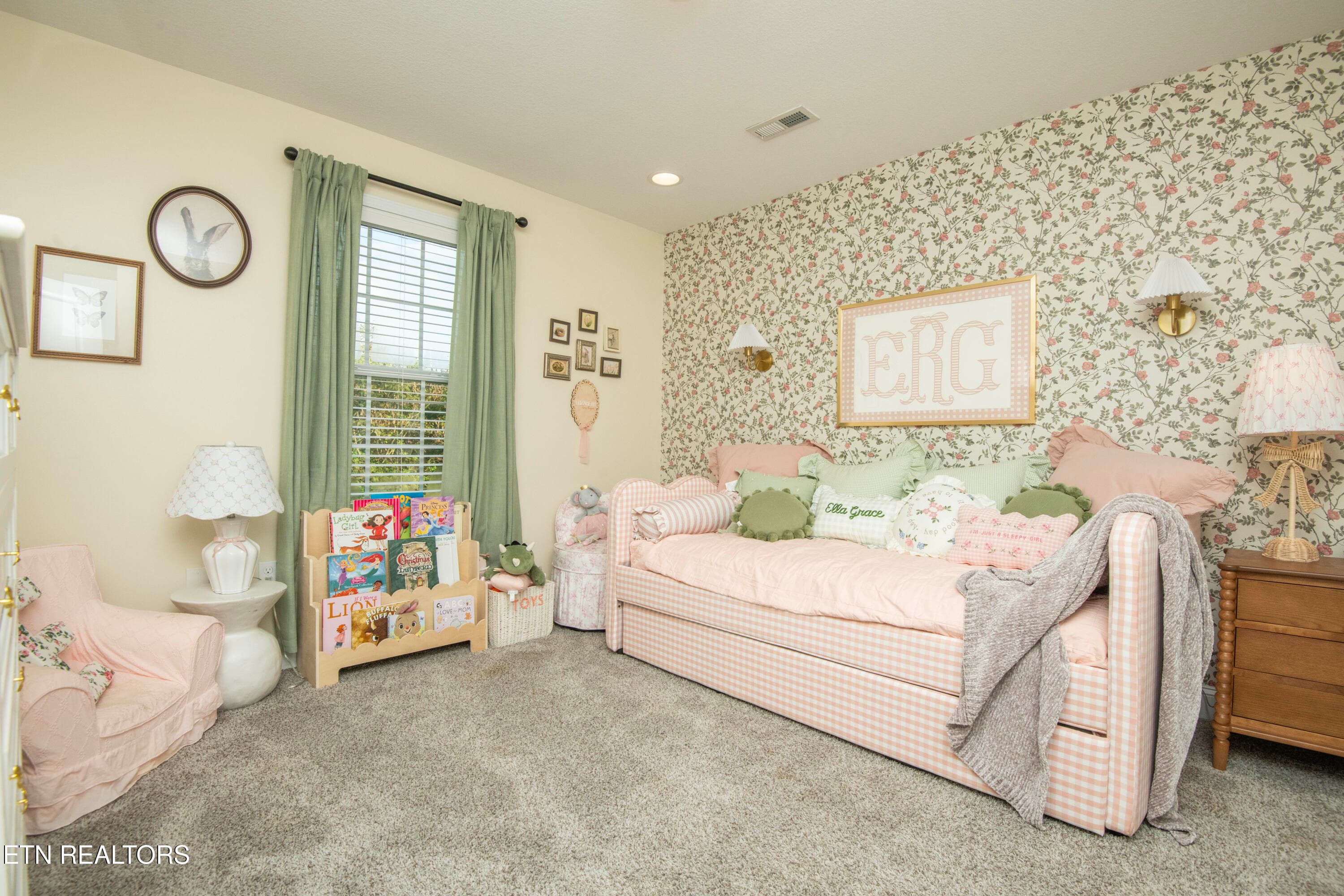third bed 3 - 1147 Sky Top Lane, Powell, TN 37849