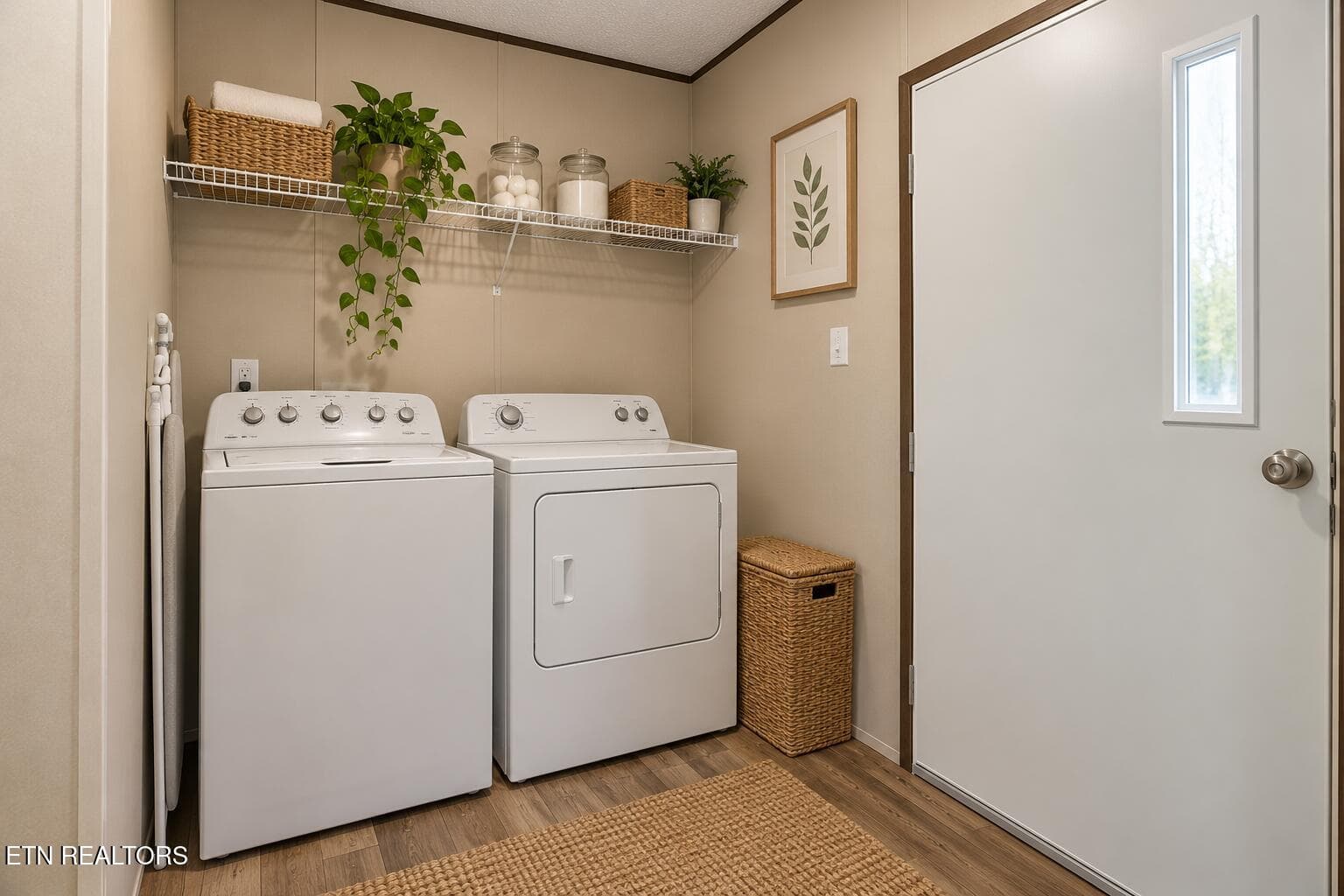 Warm Modern Laundry Nook - 3817 Bonnie View Ave, Knoxville, TN 37914