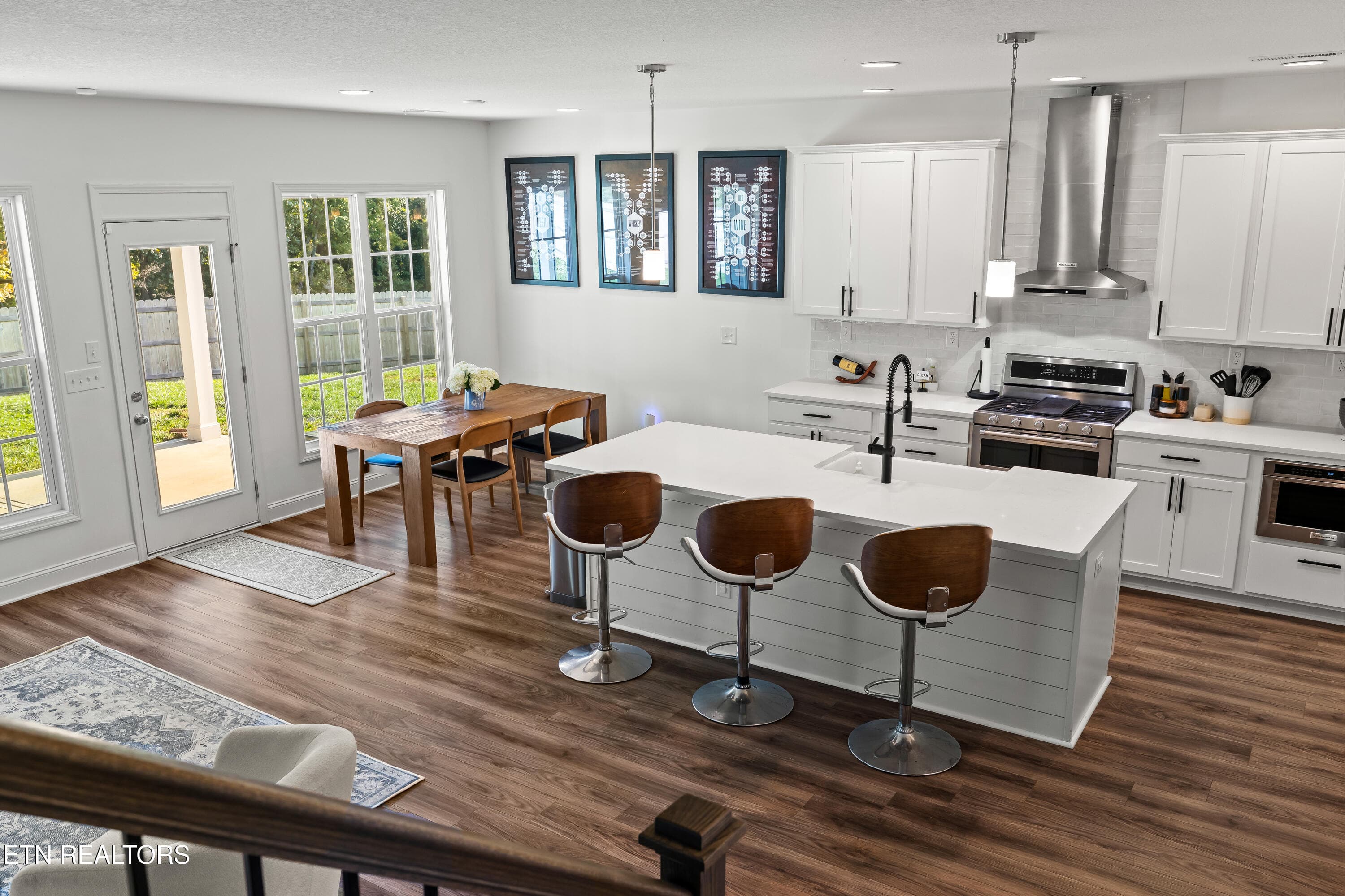 Kitchen with breakfast area - 8861 Yellow Aster Rd, Knoxville, TN 37931, Knoxville