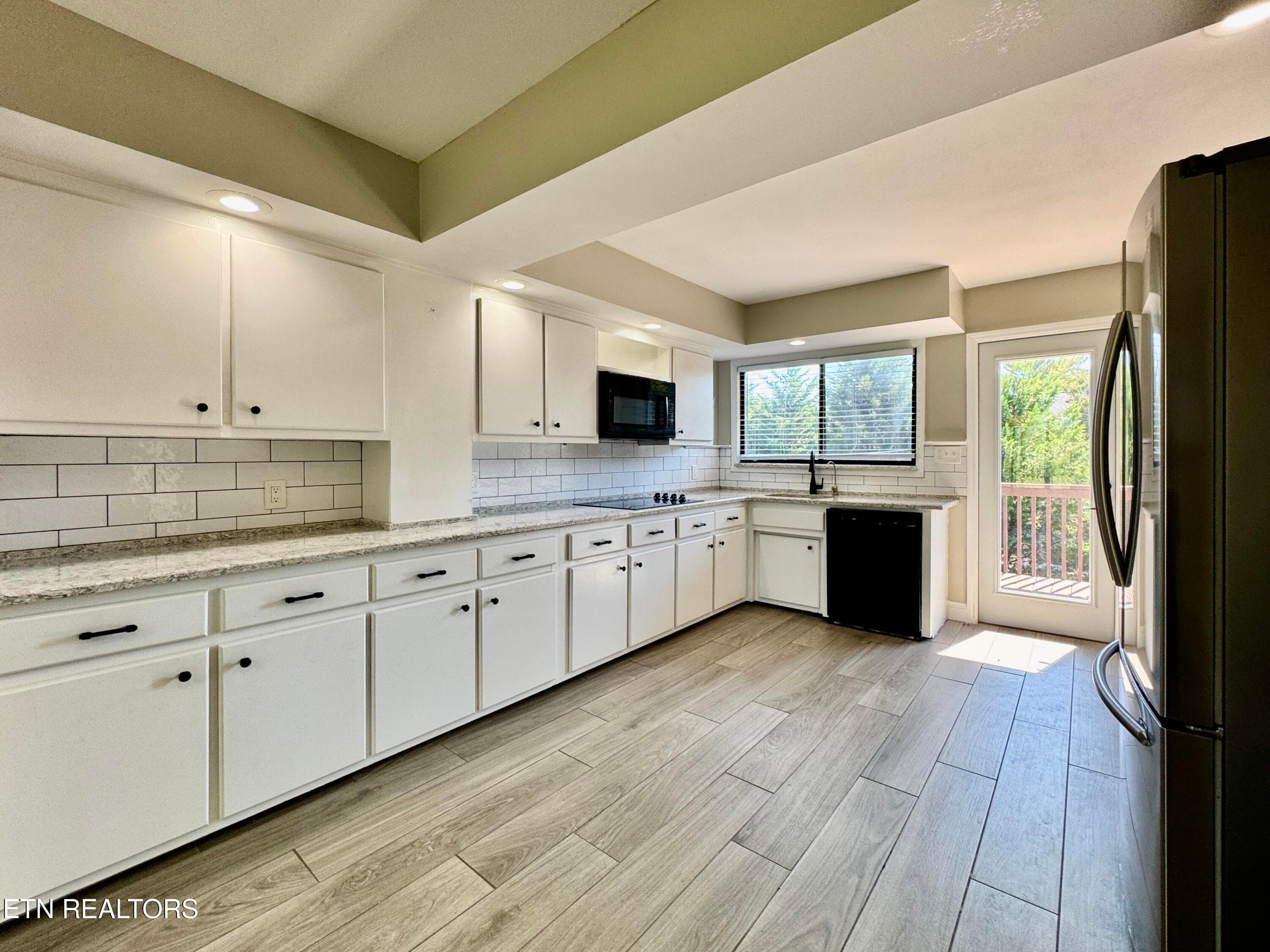 1-27 - 125 Orchard Crest Circle, Clinton, TN 37716