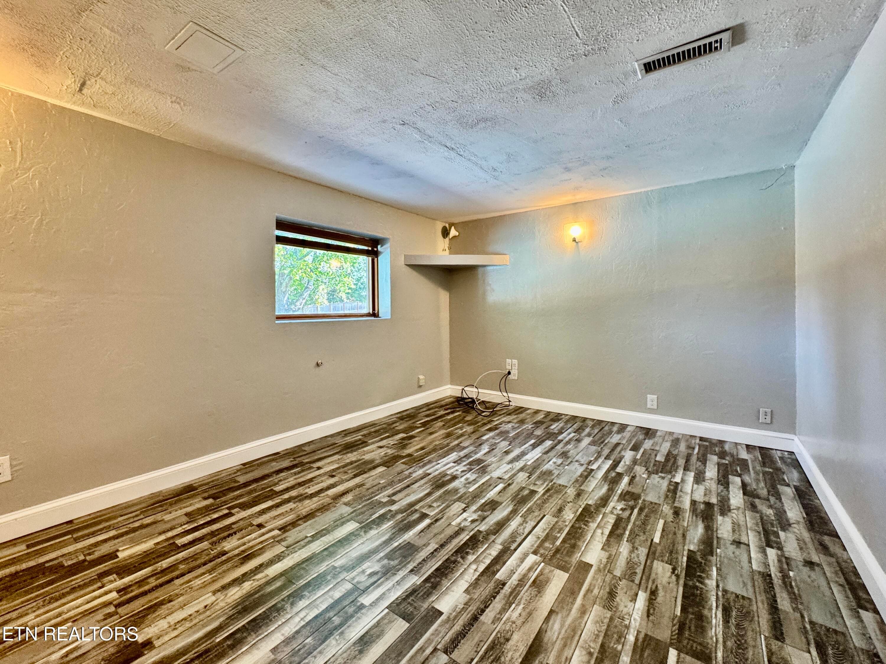 1-43 - 125 Orchard Crest Circle, Clinton, TN 37716