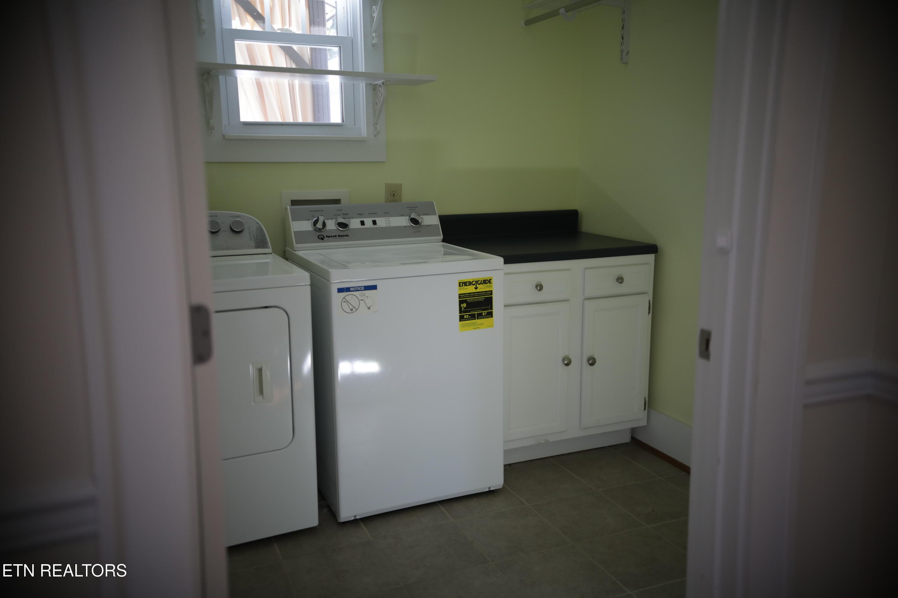 P09A4550 - 800 N Kingston Ave, Rockwood, TN 37854