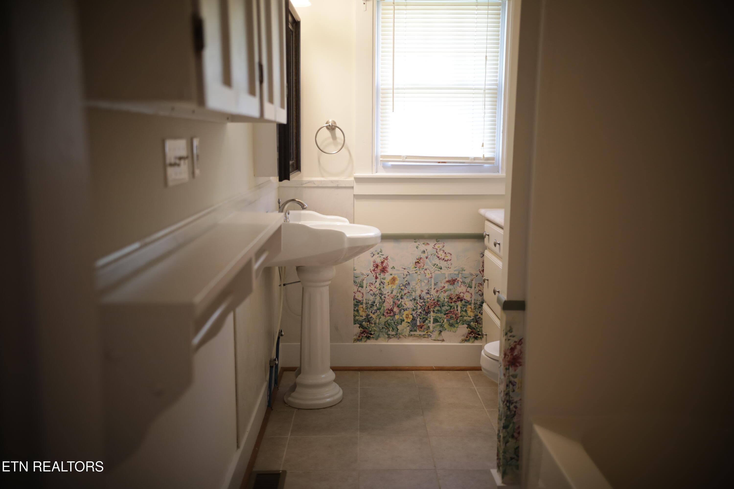 P09A4556 - 800 N Kingston Ave, Rockwood, TN 37854