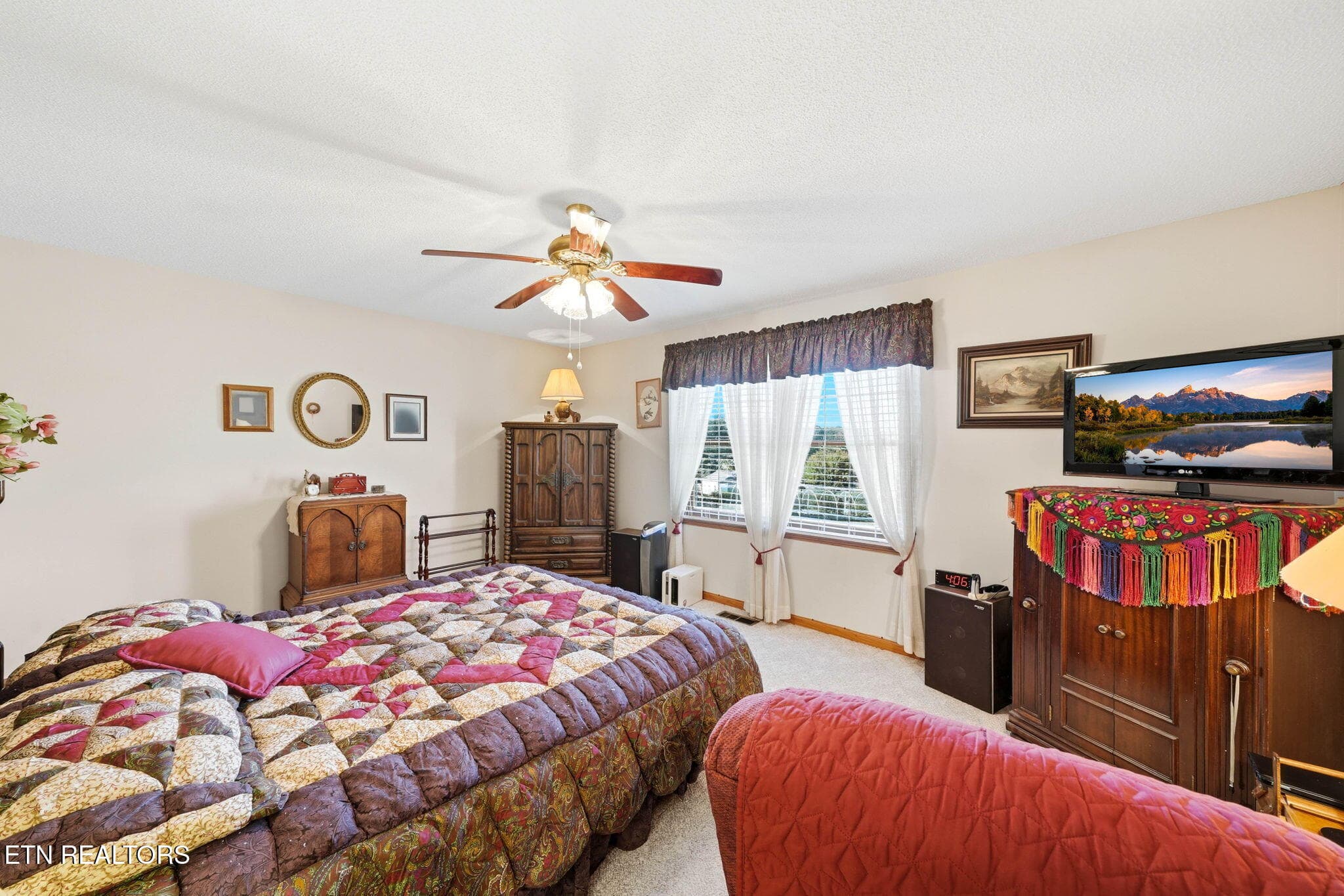 11-web-or-mls-1435 Sparks Ln-19 - 1435 Sparks Lane, Sevierville, TN 37876, Sevierville