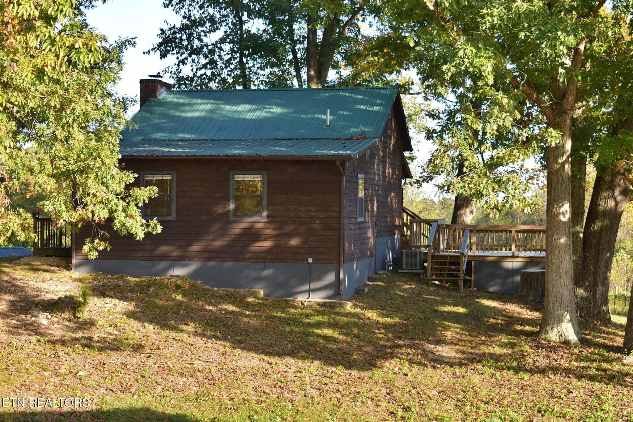 Mullet 30 - 726 Essary Rd, Tazewell, TN 37879