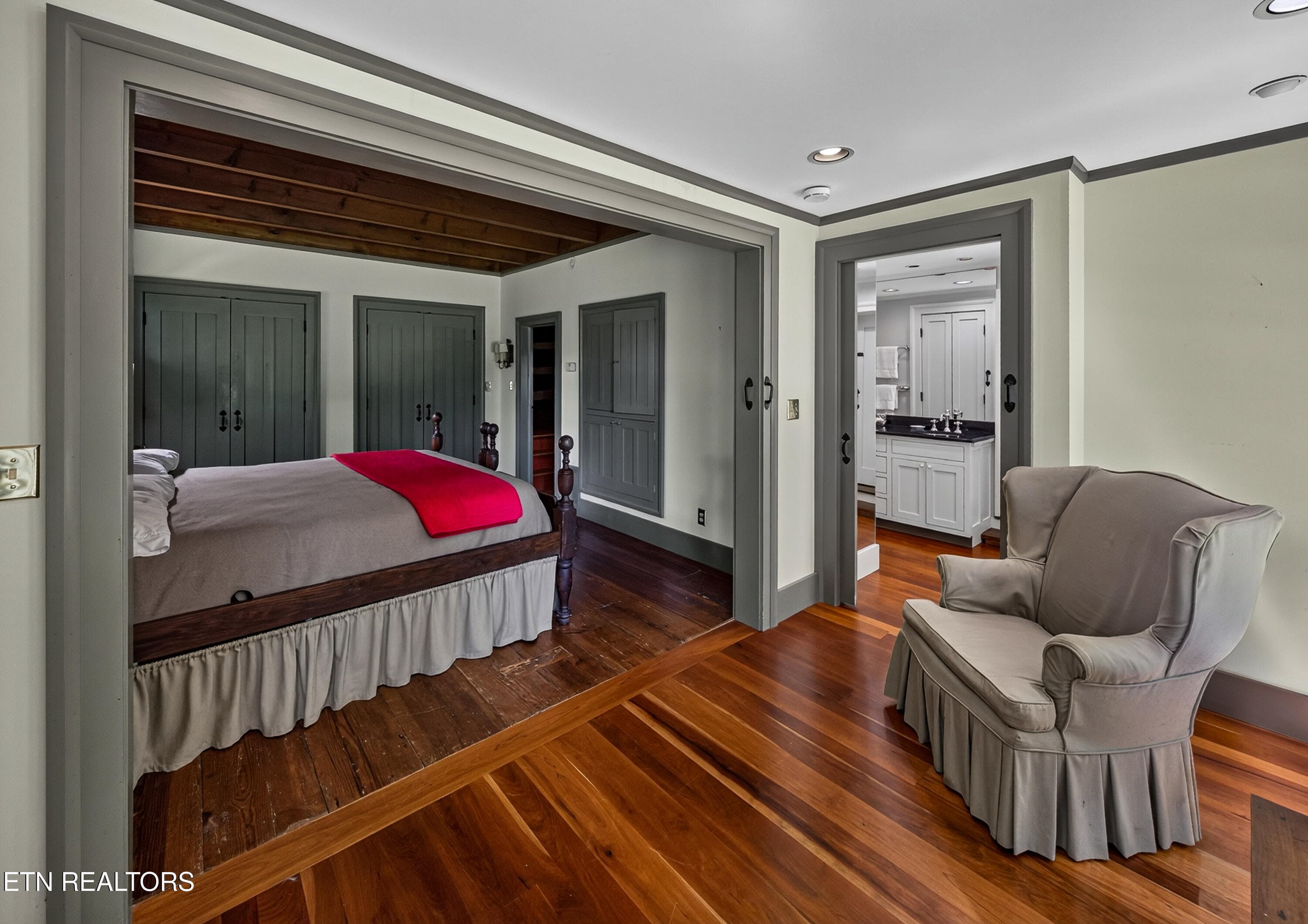 Primary Suite with an Attached Bath - 3790 Hollybrook Rd, Rockford, TN 37853
