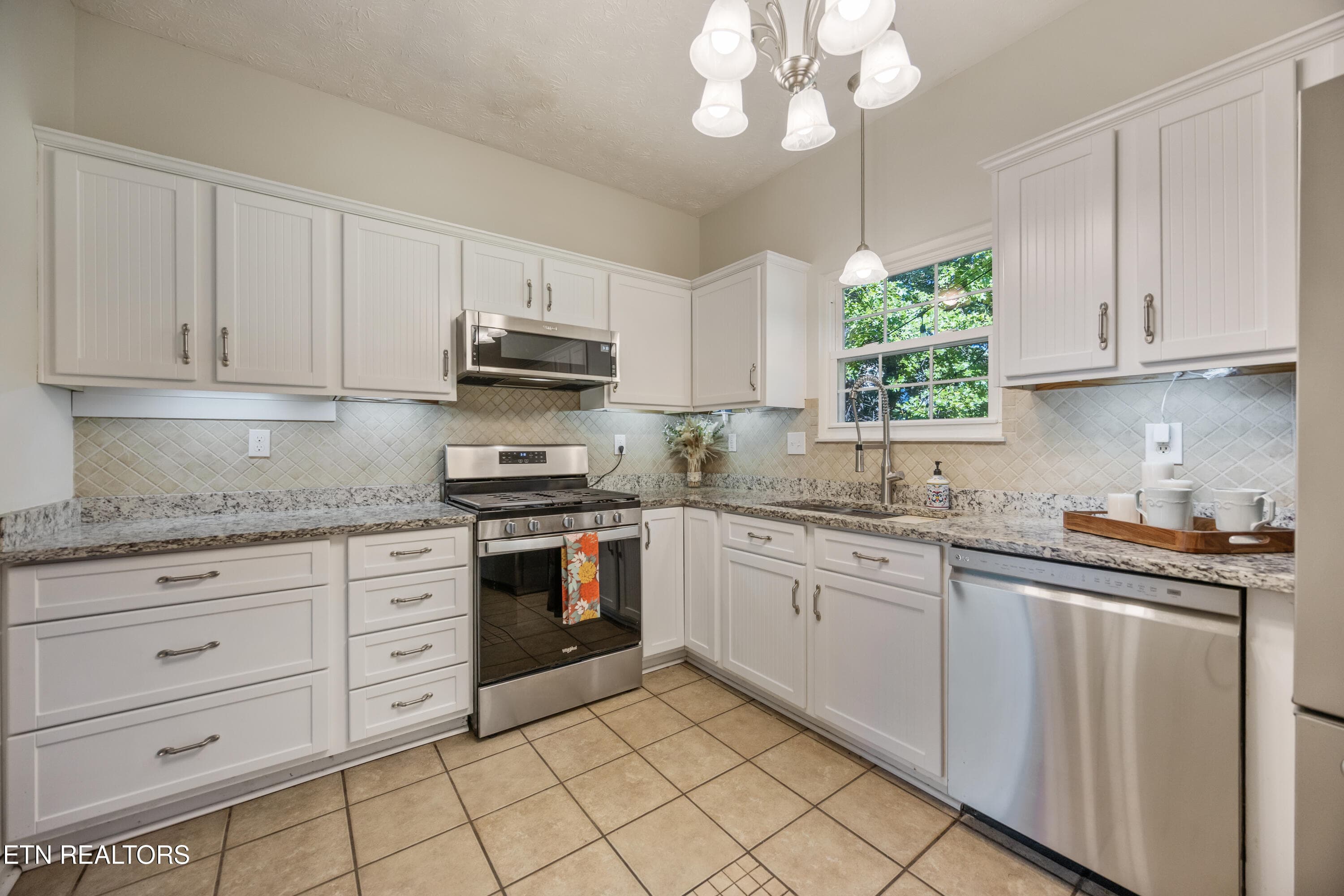 26-9800 Crestline Dr 31 - 9800 Crestline Drive, Knoxville, TN 37922, Knoxville