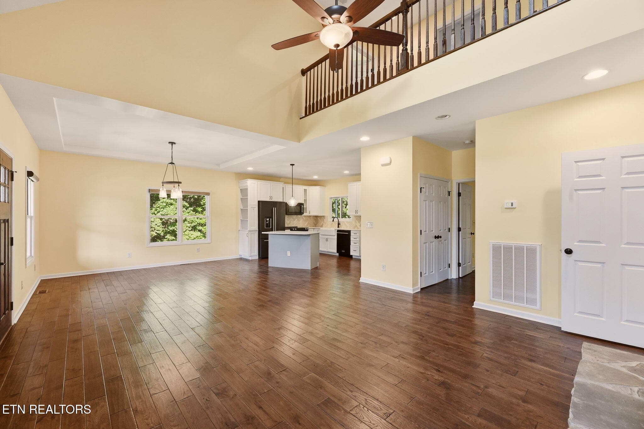 Living/kitchen2 - 7765 Beals Chapel Rd, Lenoir City, TN 37772