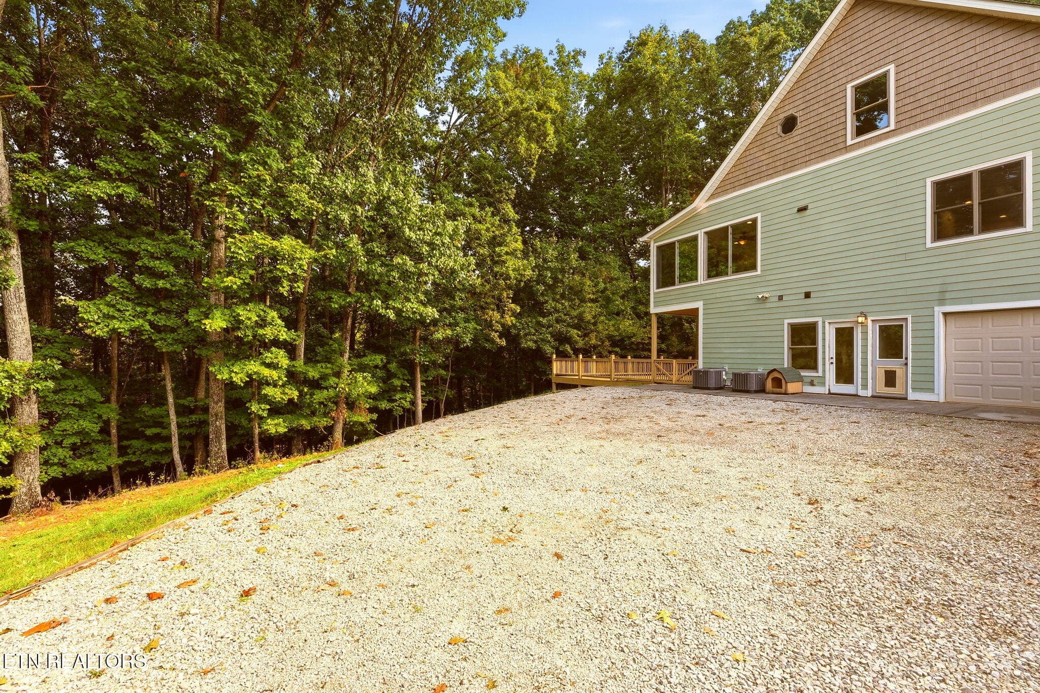 Side yard - 7765 Beals Chapel Rd, Lenoir City, TN 37772