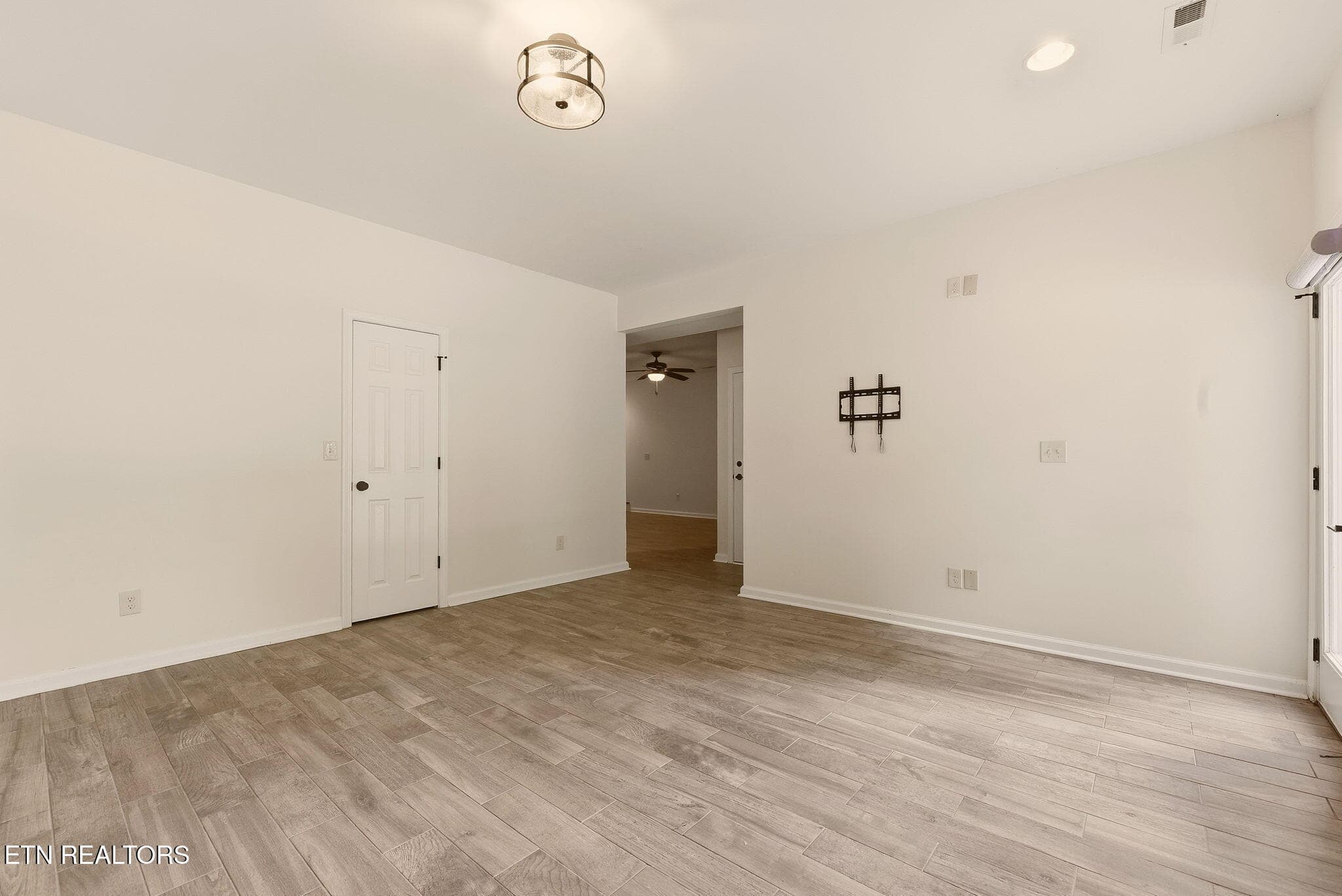 Basement kitchen/suite - 7765 Beals Chapel Rd, Lenoir City, TN 37772
