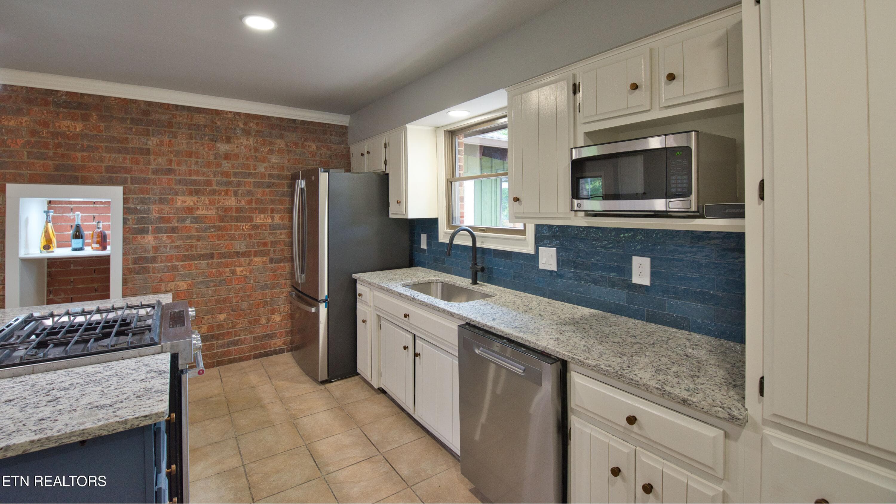 SL8_8803 - 935 Devon Circle, Maryville, TN 37804