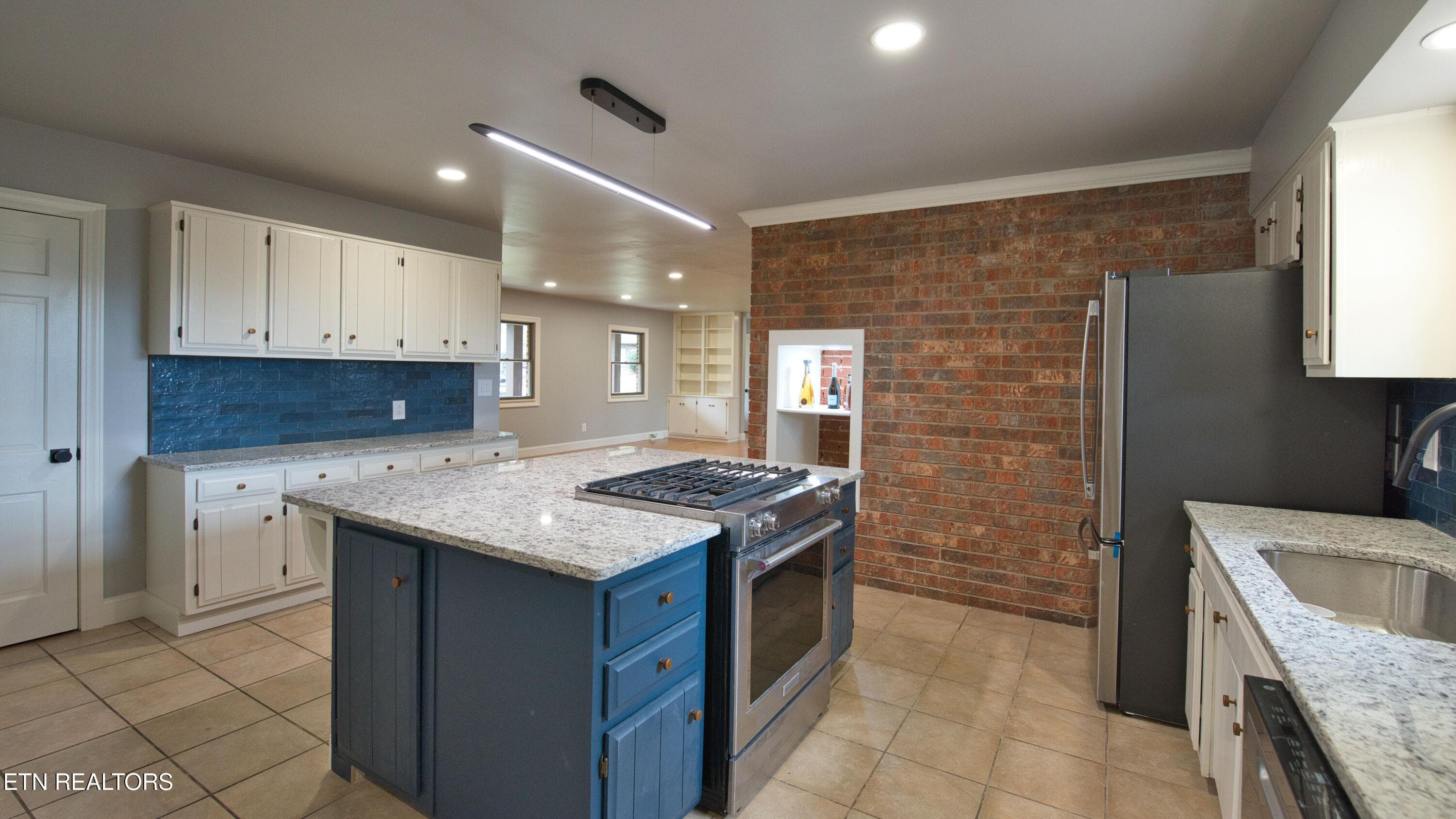 SL8_8805 - 935 Devon Circle, Maryville, TN 37804