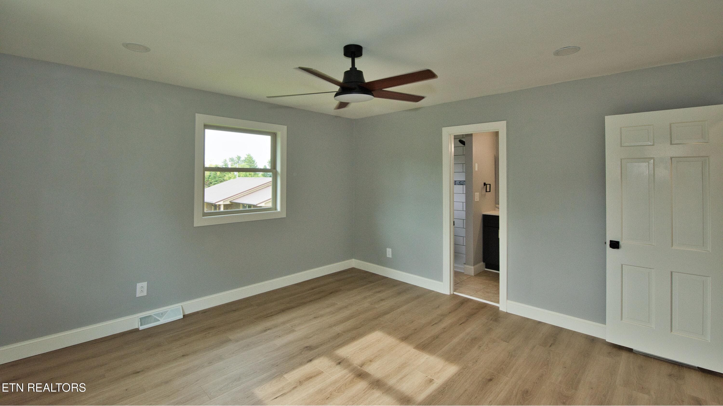 SL8_8821 - 935 Devon Circle, Maryville, TN 37804