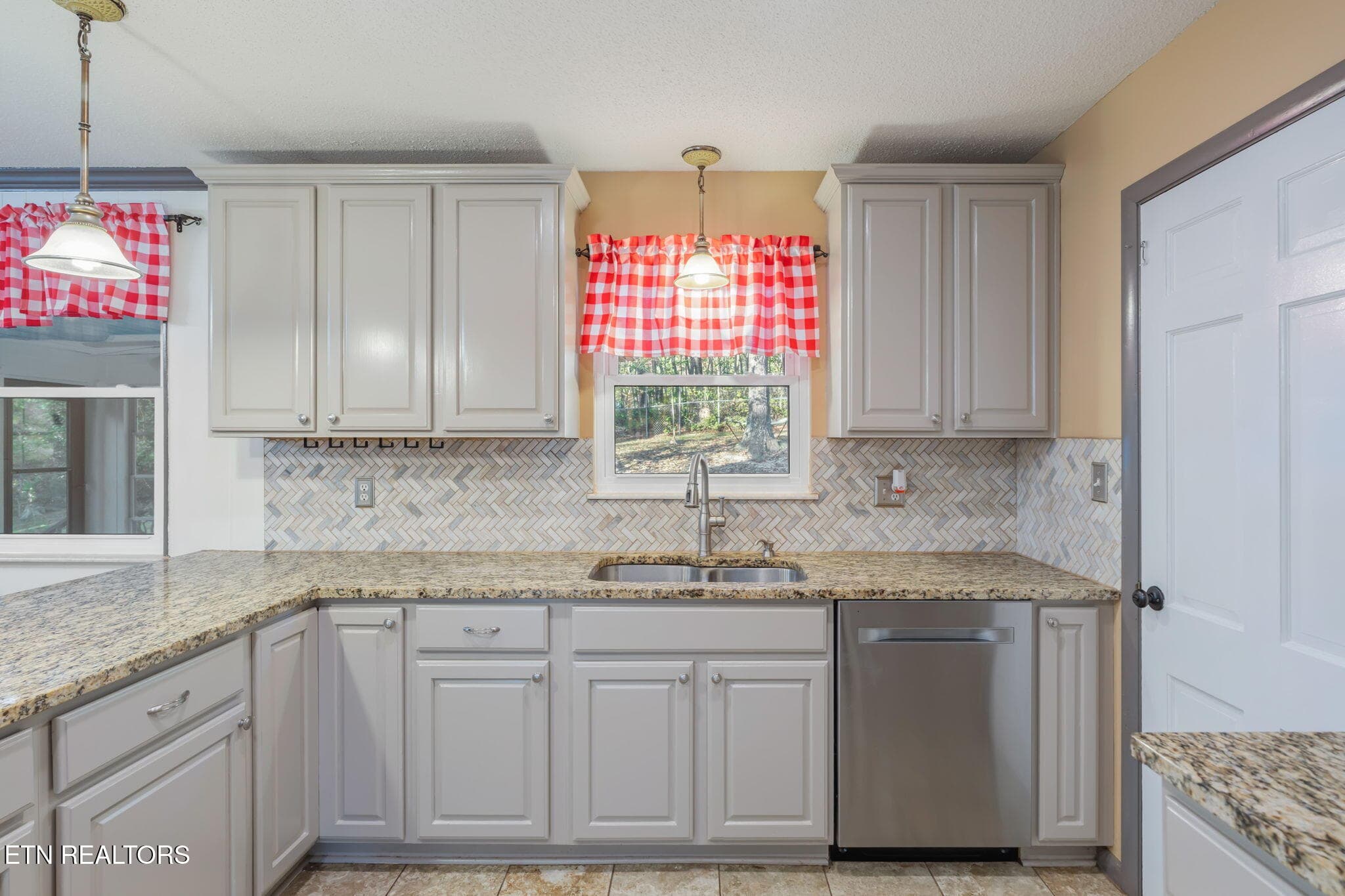 21-web-or-mls-235 Lawnville Road-37 - 235 Lawnville Rd, Kingston, TN 37763