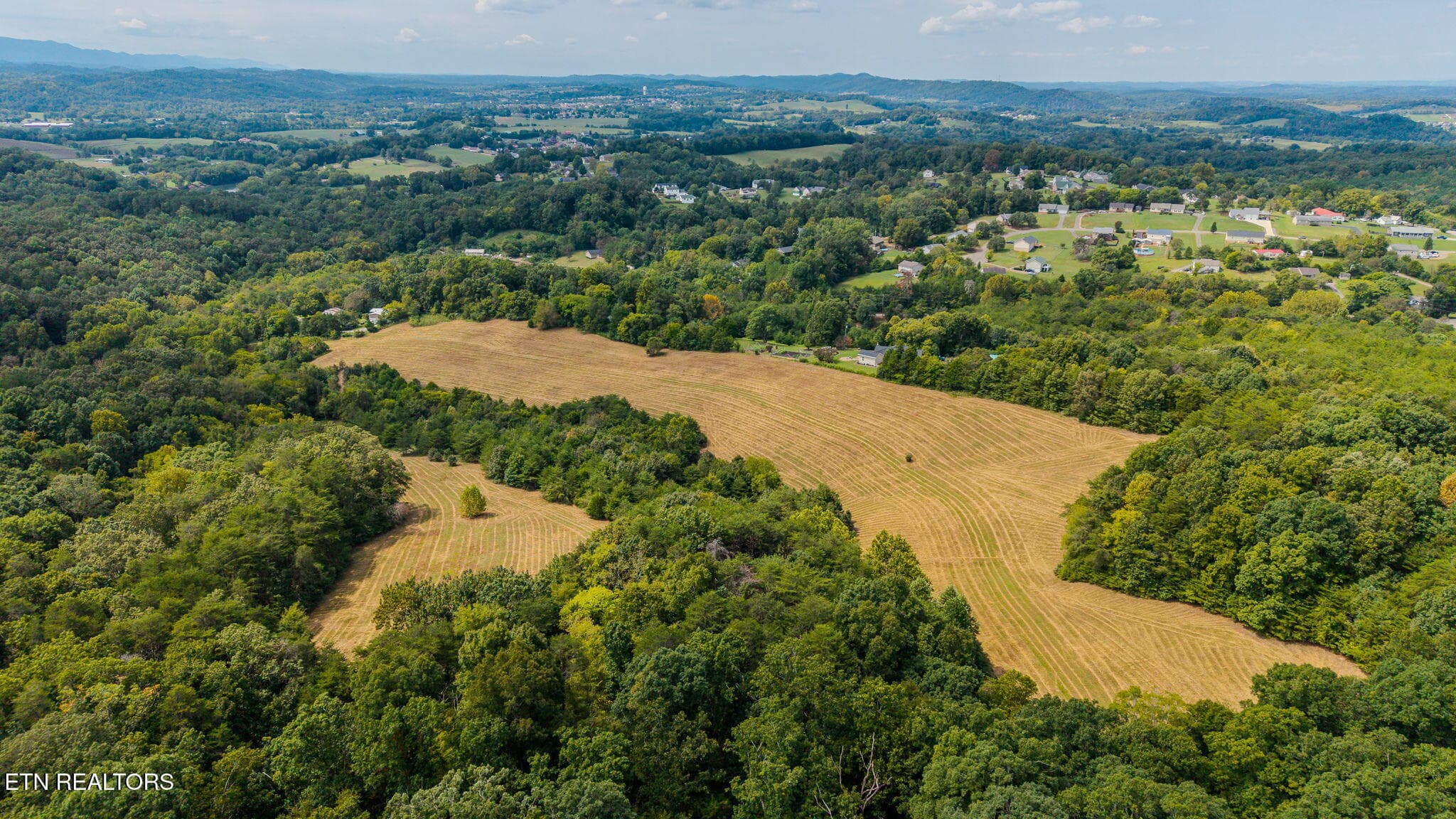 Bent Rd, Kodak, TN 37764