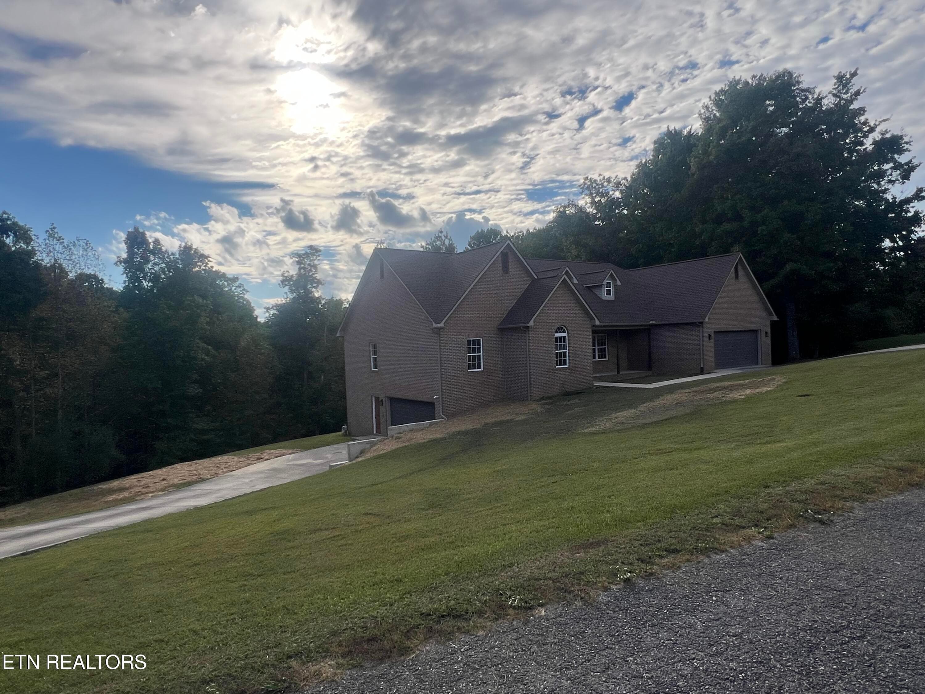 IMG_4721 - 425 Indian Hills Rd, Oneida, TN 37841, Oneida