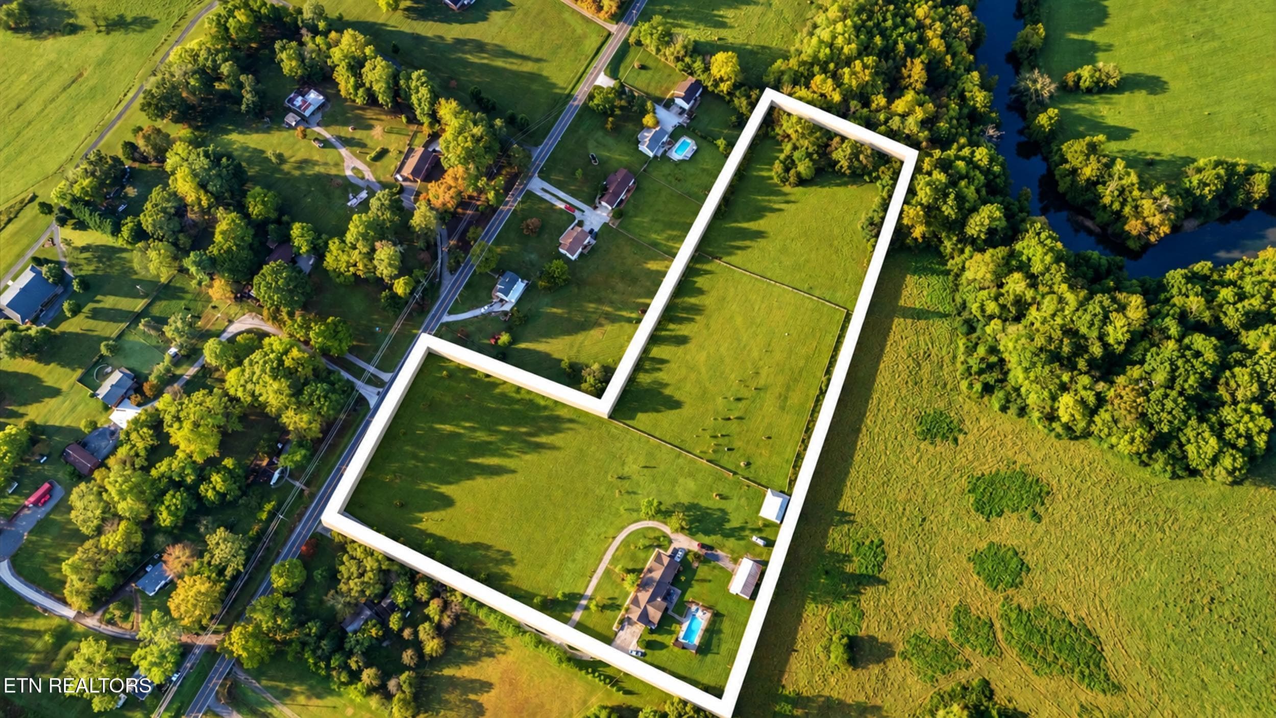 81_file-004.png - 4301 Wildwood Rd, Maryville, TN 37804, Maryville