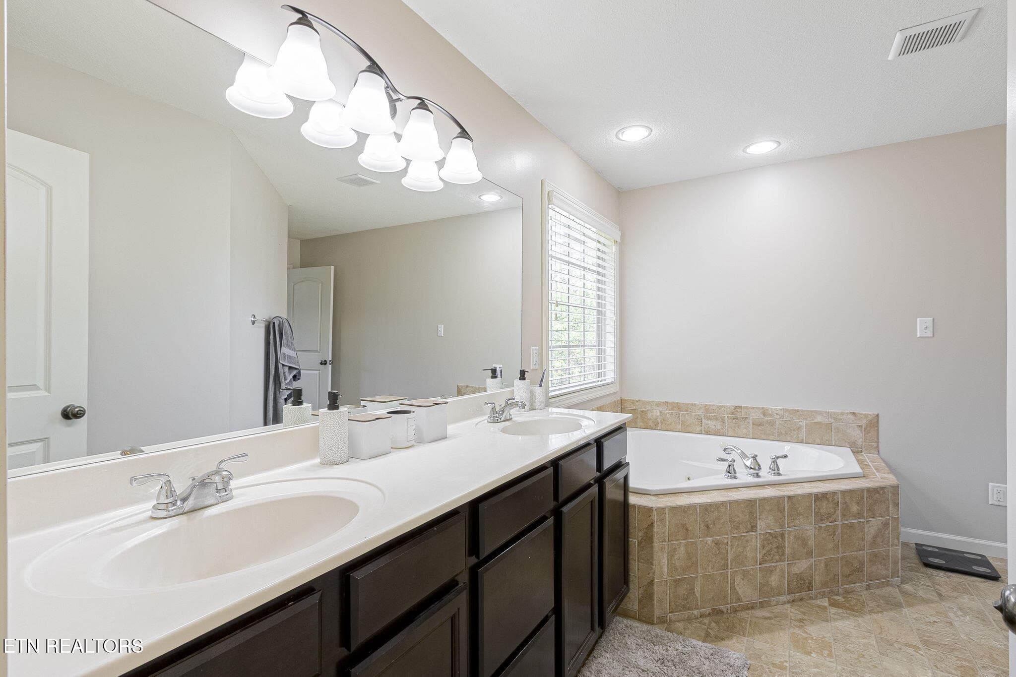 21-web-or-mls-021--FULL - 1609 Dempsey Rd, Knoxville, TN 37932, Knoxville
