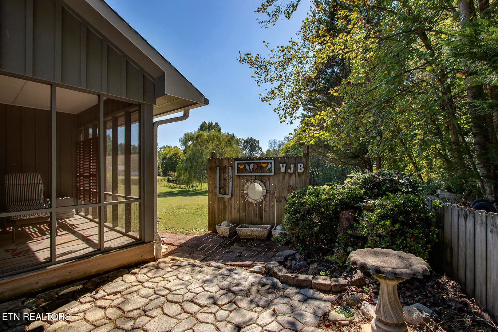 40_209 Lovin Farm Road_LeftPatioExit - 209 Lovin Farm Rd, Vonore, TN 37885