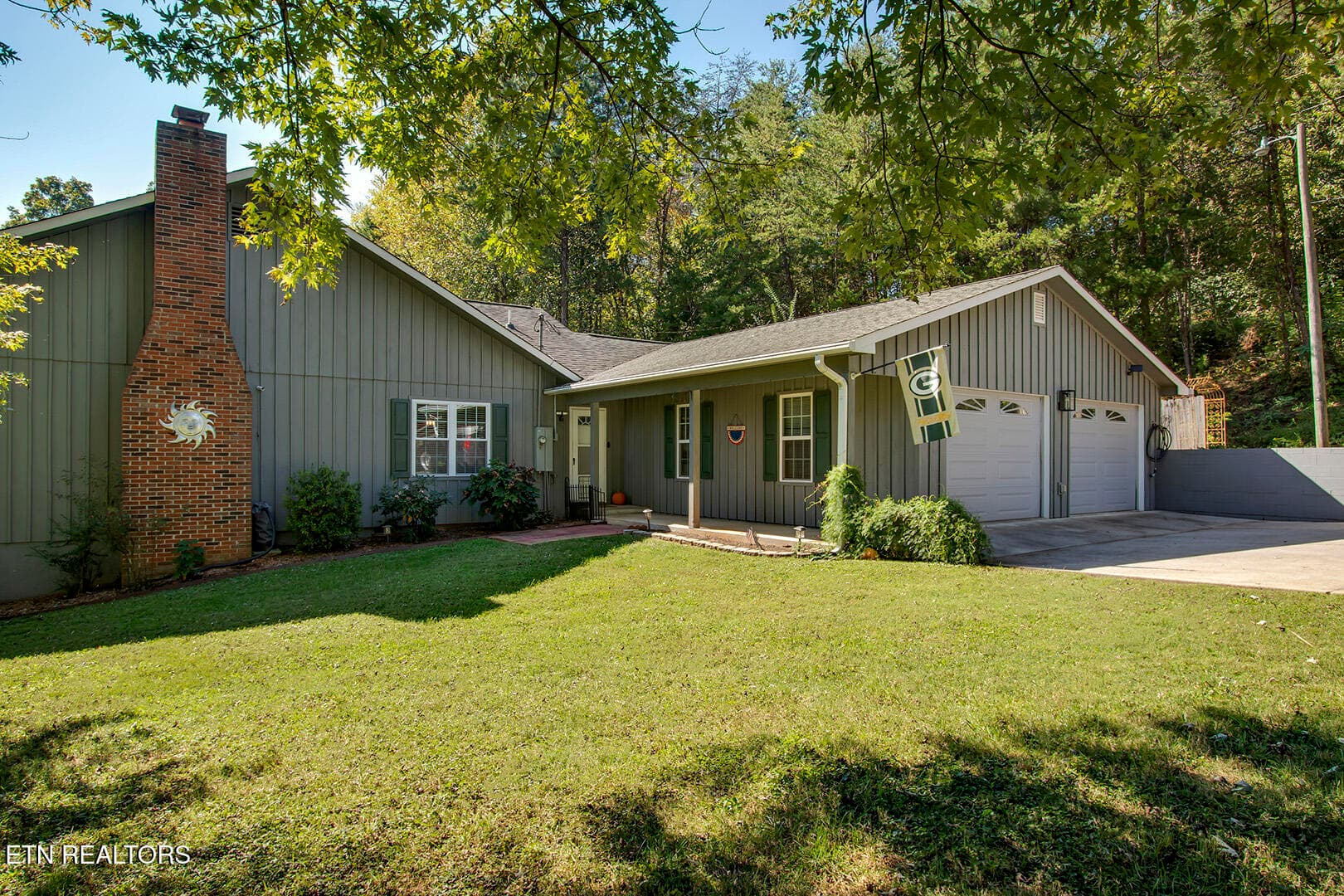 48_209 Lovin Farm Road_SideCoveredPatio0 - 209 Lovin Farm Rd, Vonore, TN 37885
