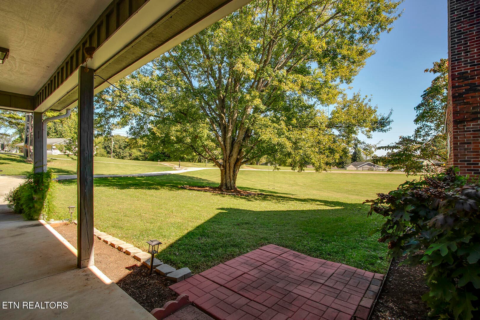 49_209 Lovin Farm Road_SideCoveredPatio0 - 209 Lovin Farm Rd, Vonore, TN 37885