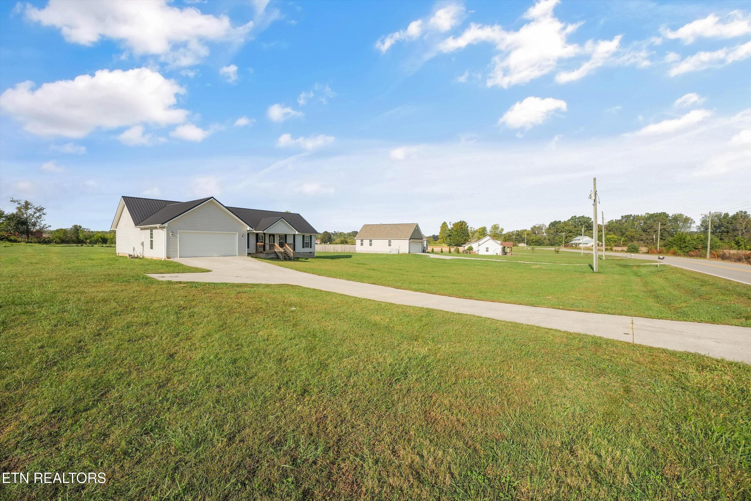 side view - 935 Oakland Rd, Sweetwater, TN 37874, Sweetwater