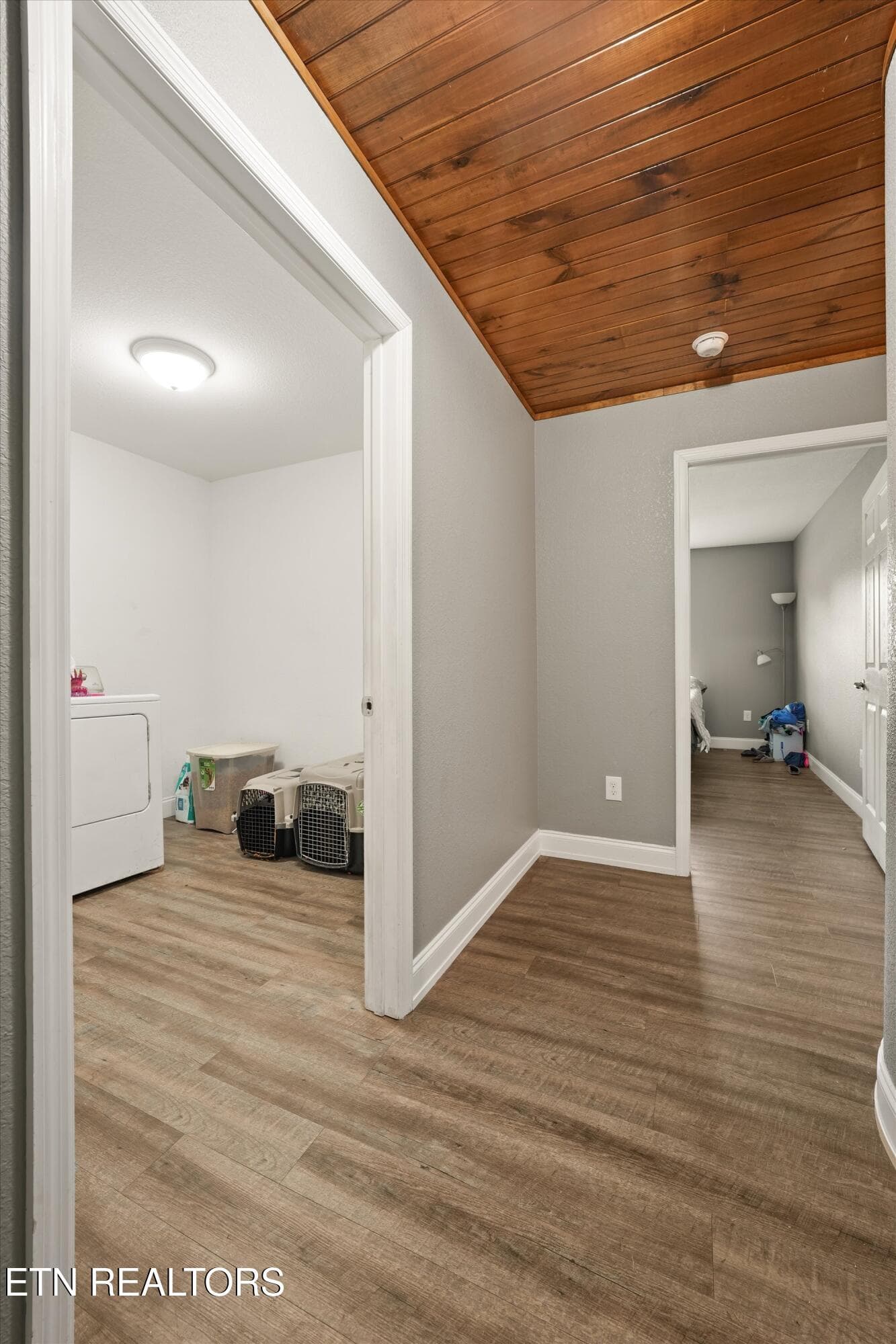 hall - 935 Oakland Rd, Sweetwater, TN 37874, Sweetwater