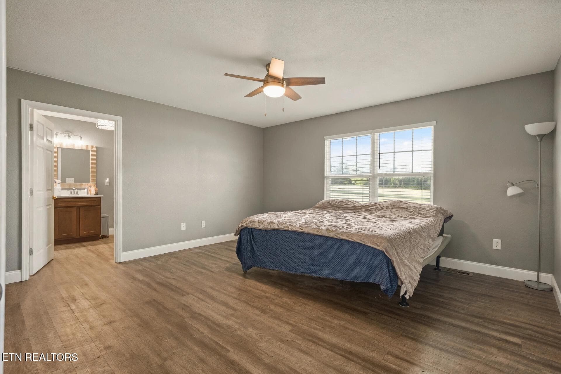 primary bedroom - 935 Oakland Rd, Sweetwater, TN 37874, Sweetwater
