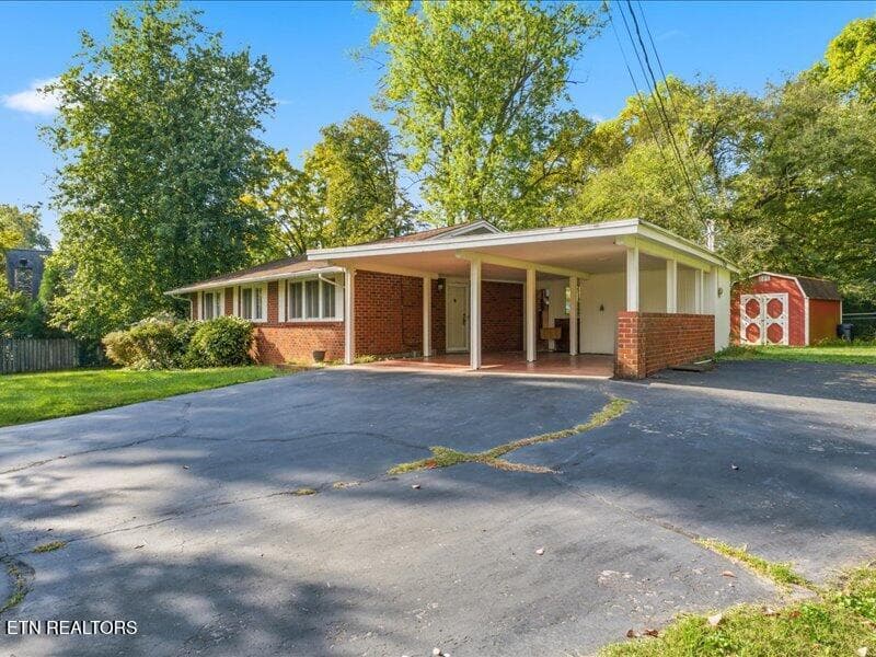 IMG_7283 - 807 Picadilly Rd, Knoxville, TN 37909