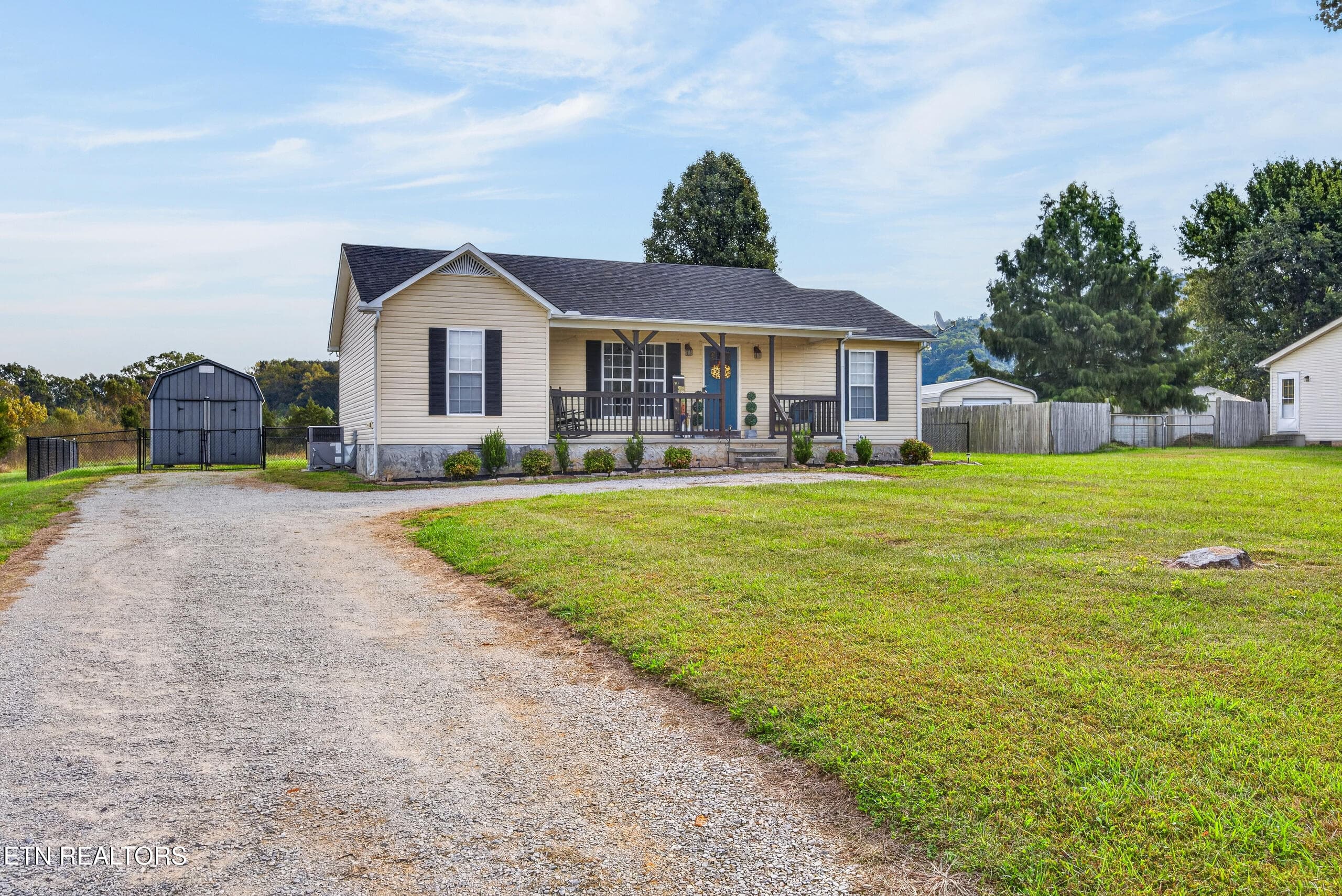 003_8N5A1806 - 737 Green Valley Circle, Livingston, TN 38570, Livingston